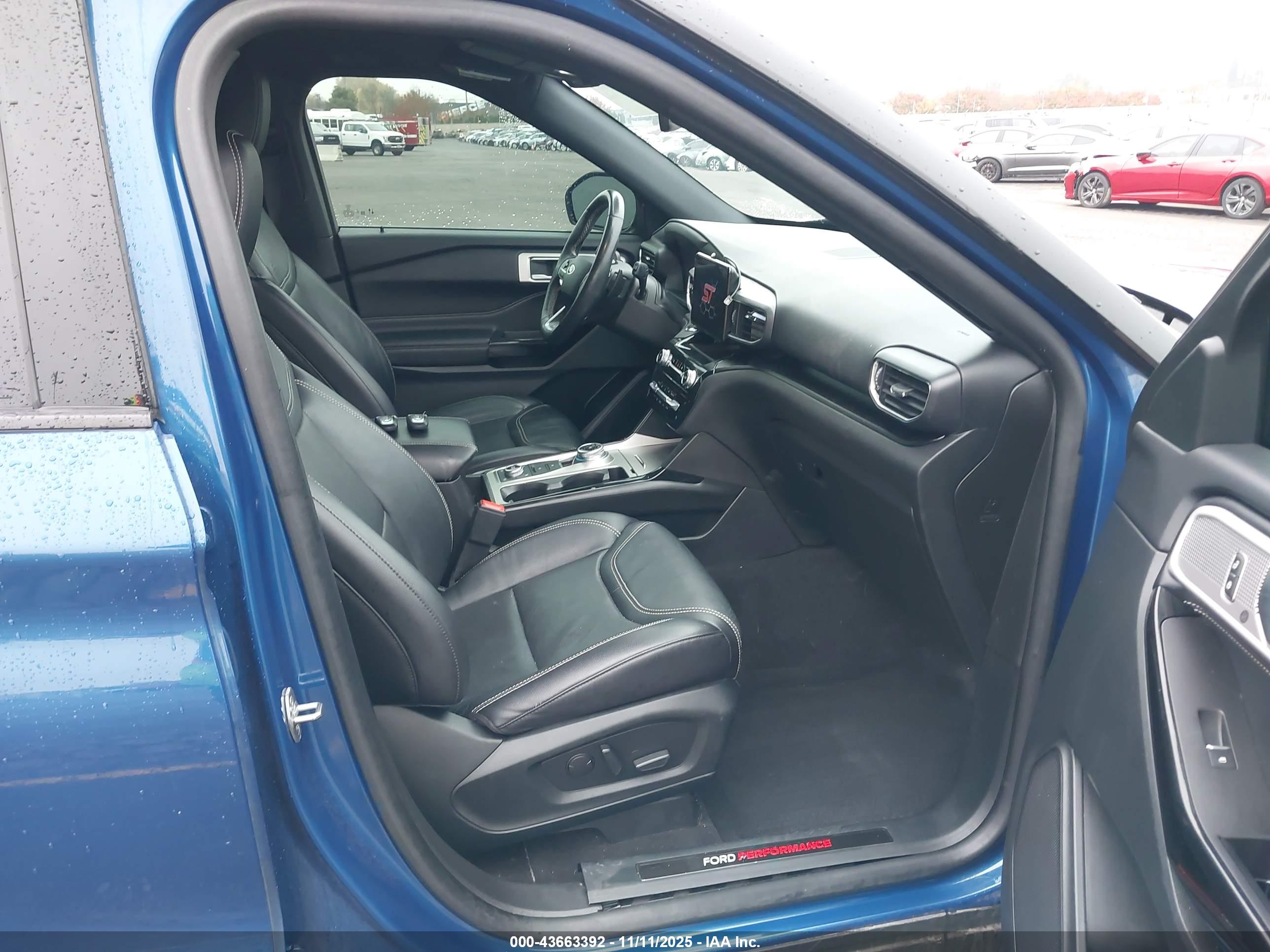 FORD EXPLORER image 5