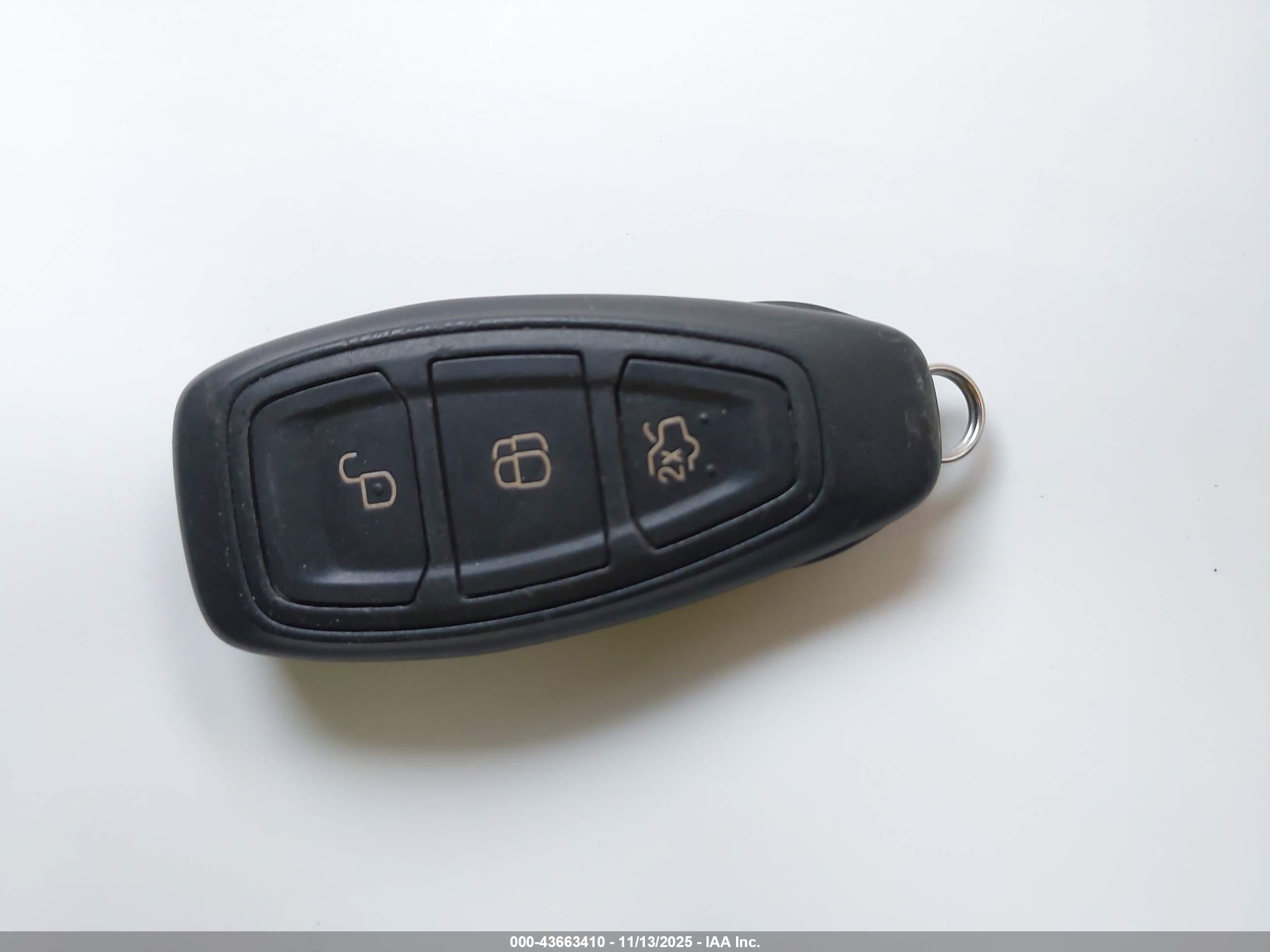 FORD FIESTA image 11