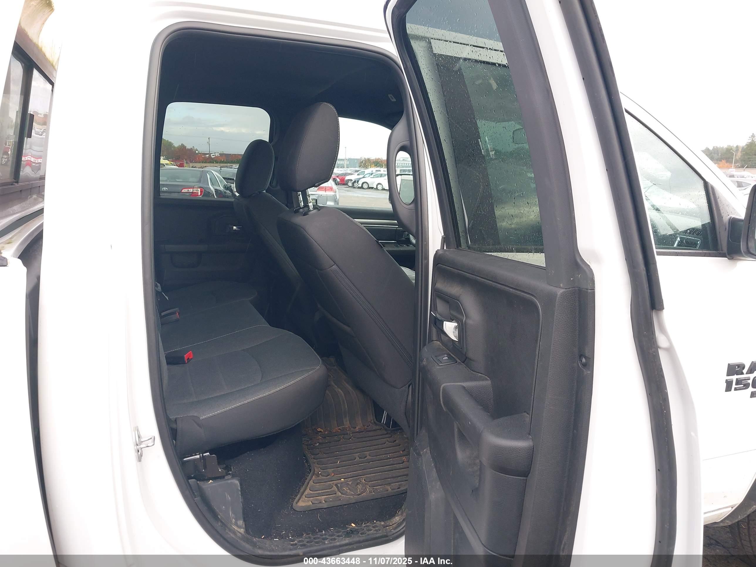 RAM 1500 image 8