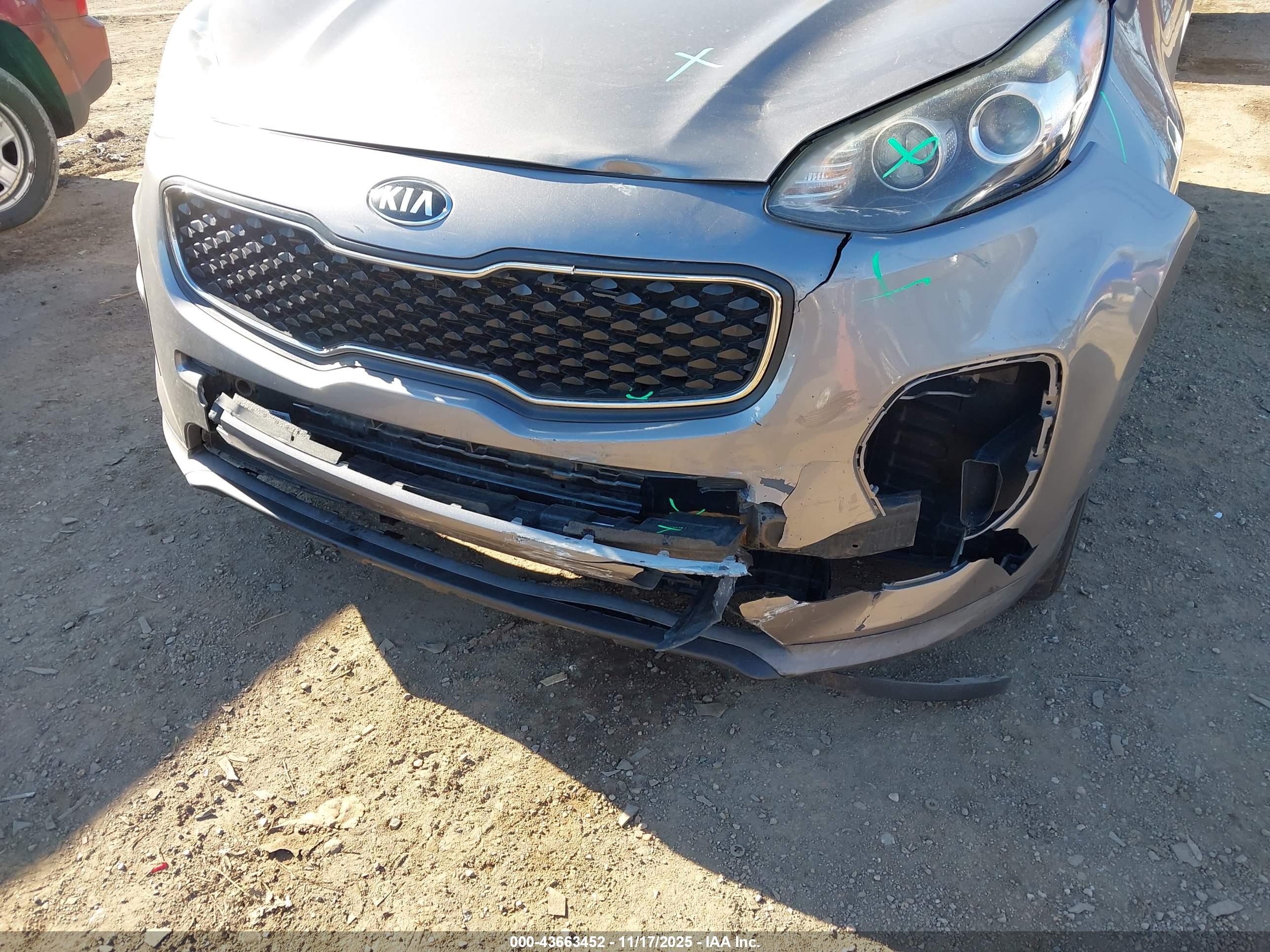 KIA SPORTAGE image 6