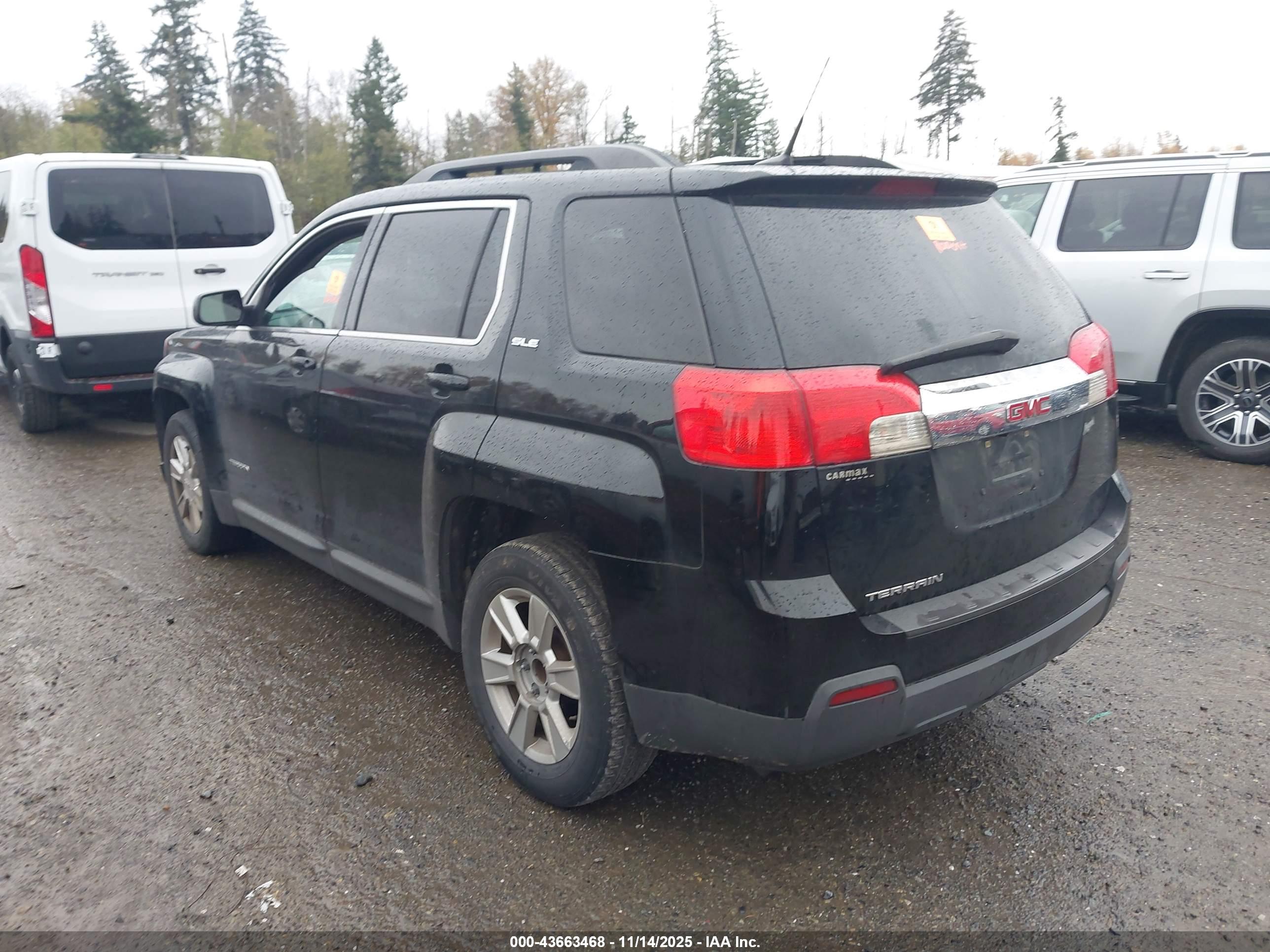 GMC TERRAIN image 3