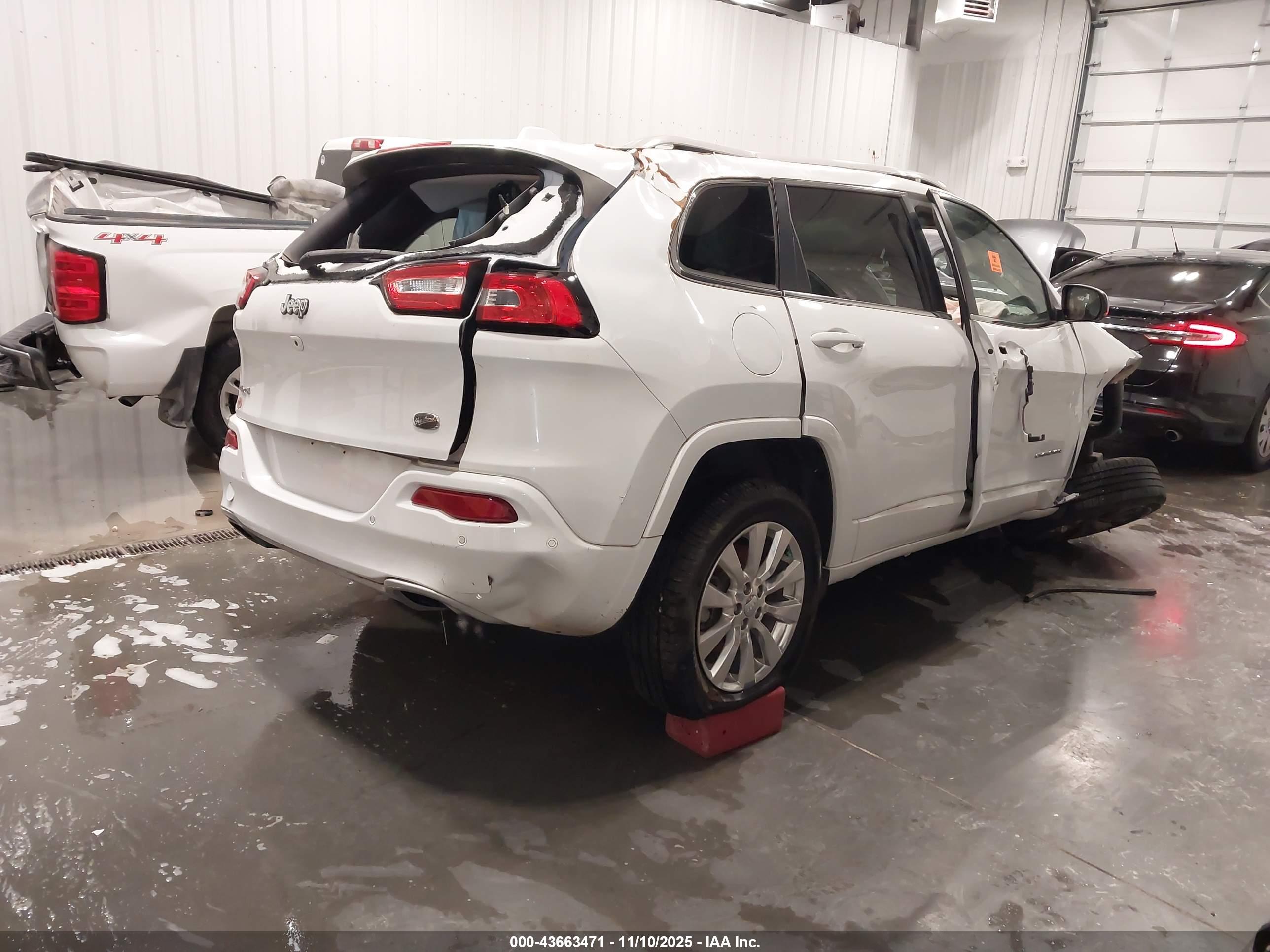 JEEP CHEROKEE image 4