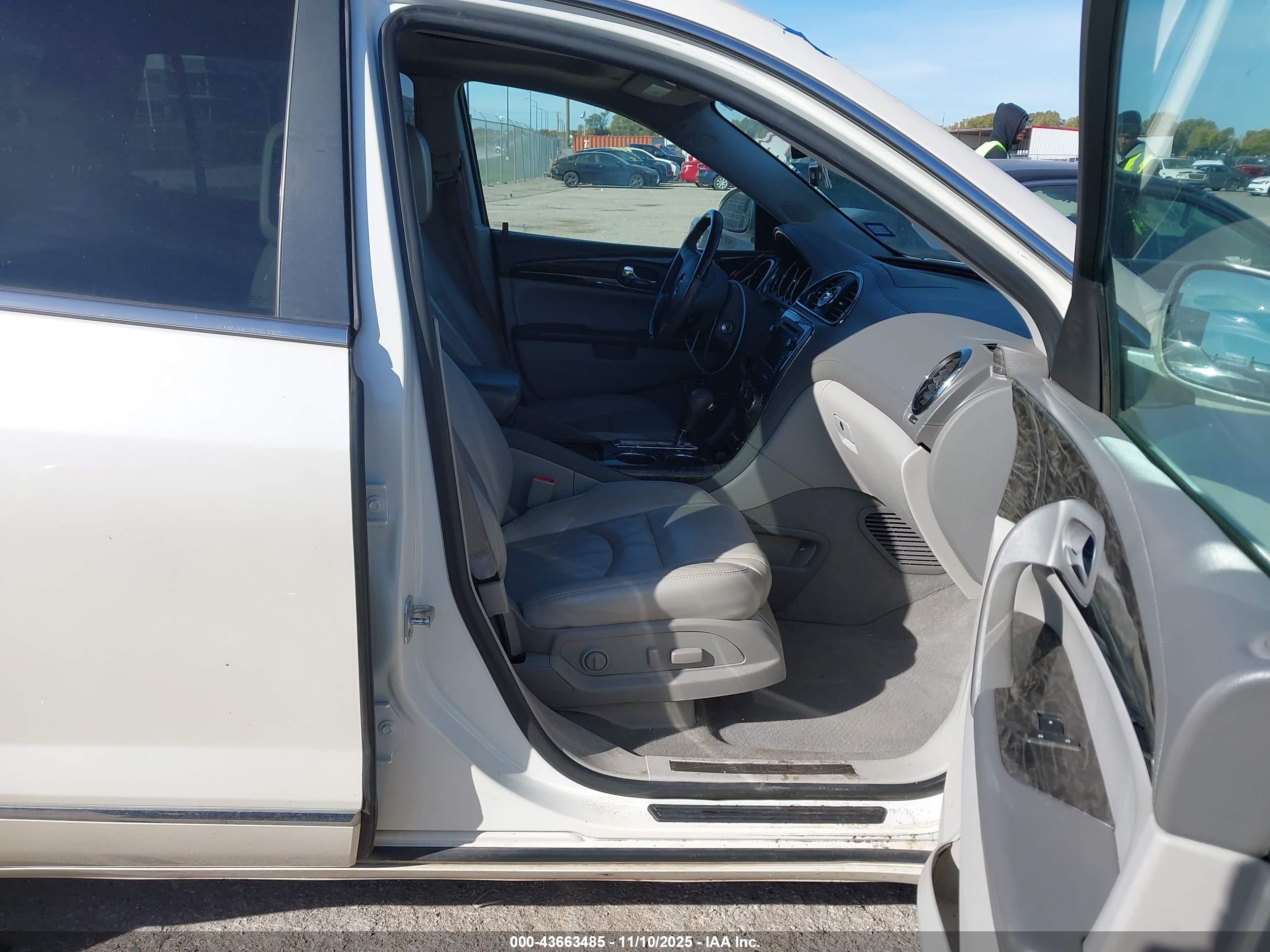 BUICK ENCLAVE image 5