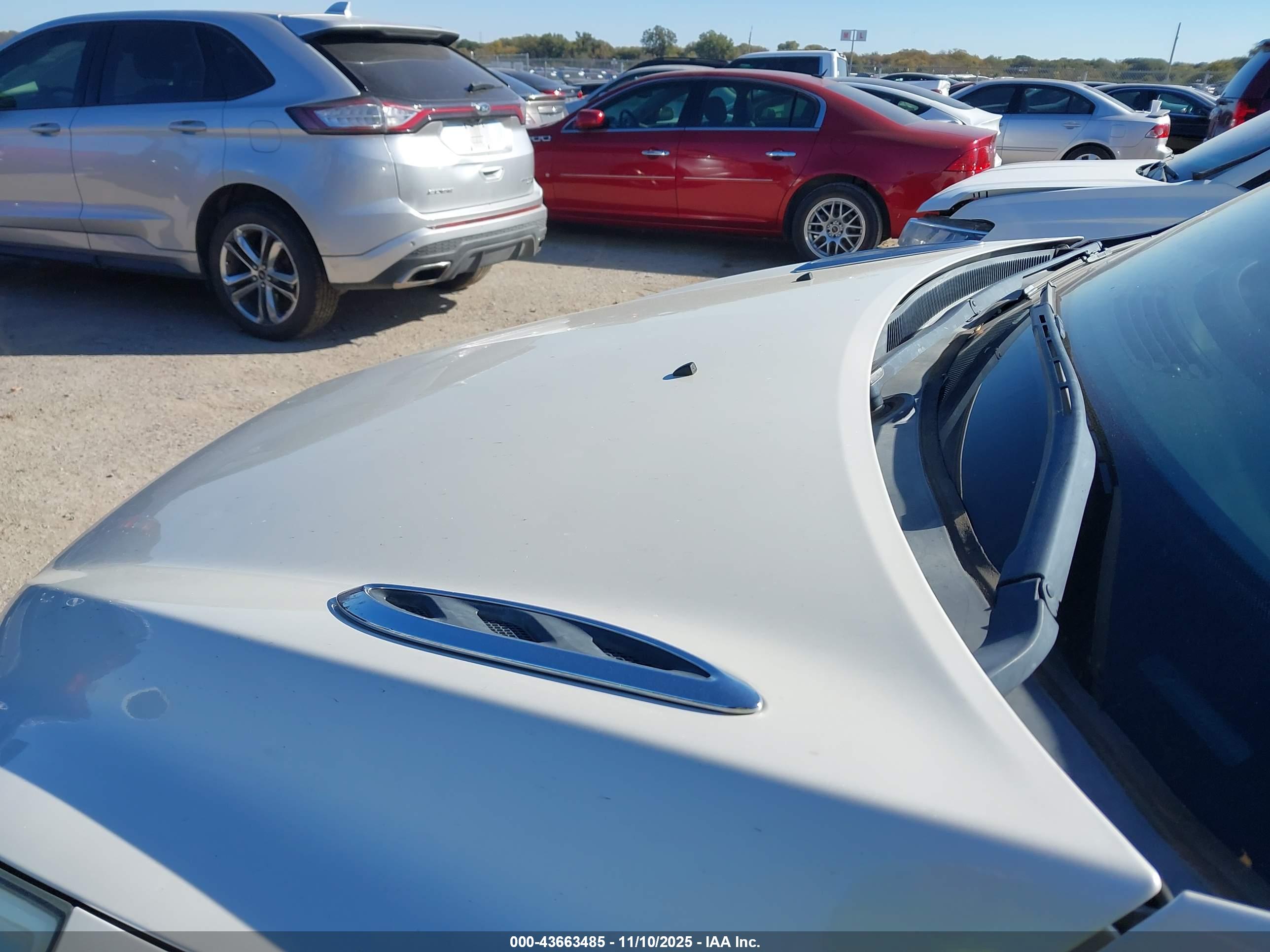 BUICK ENCLAVE image 6
