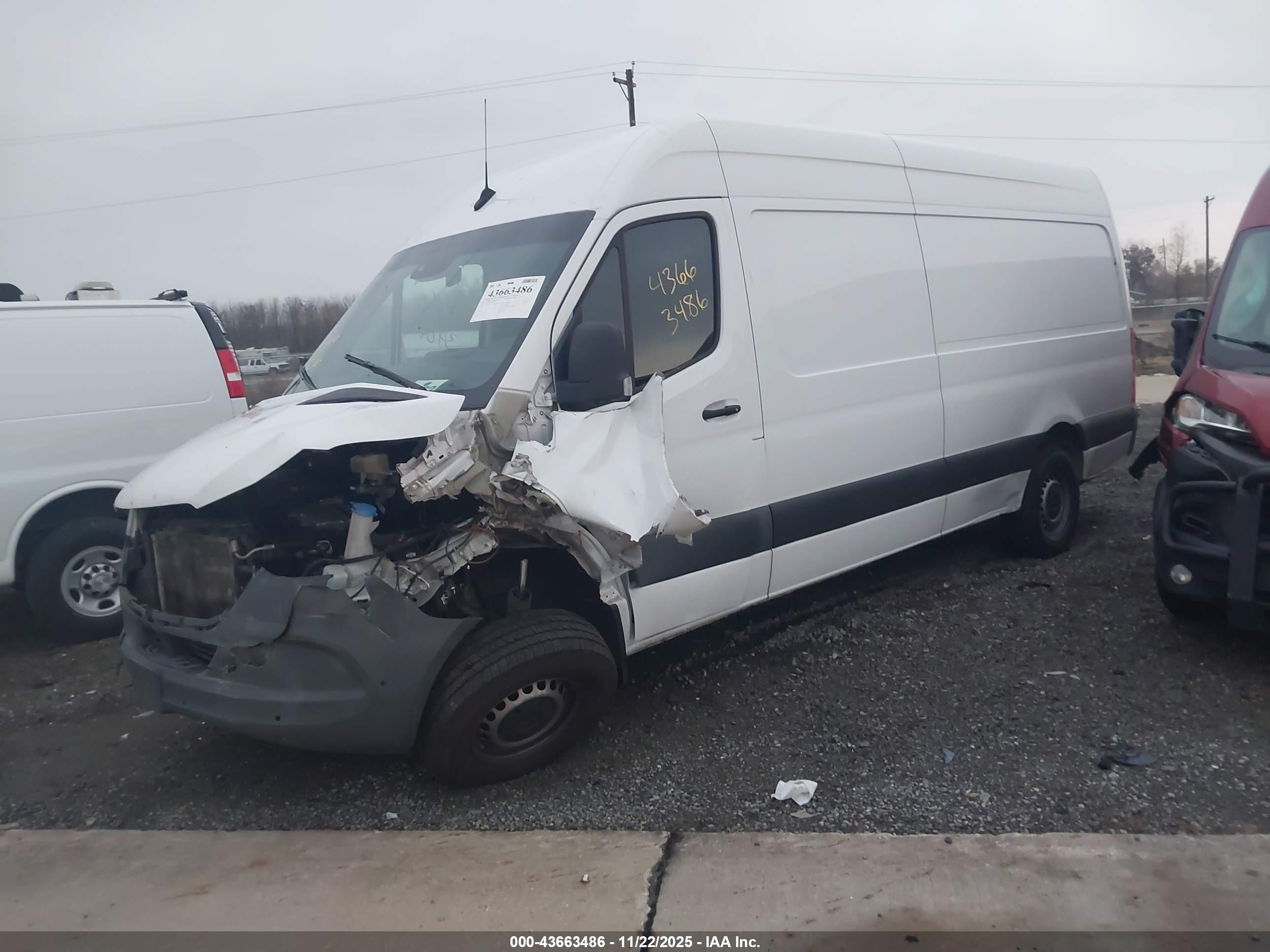 MERCEDES-BENZ SPRINTER image 2