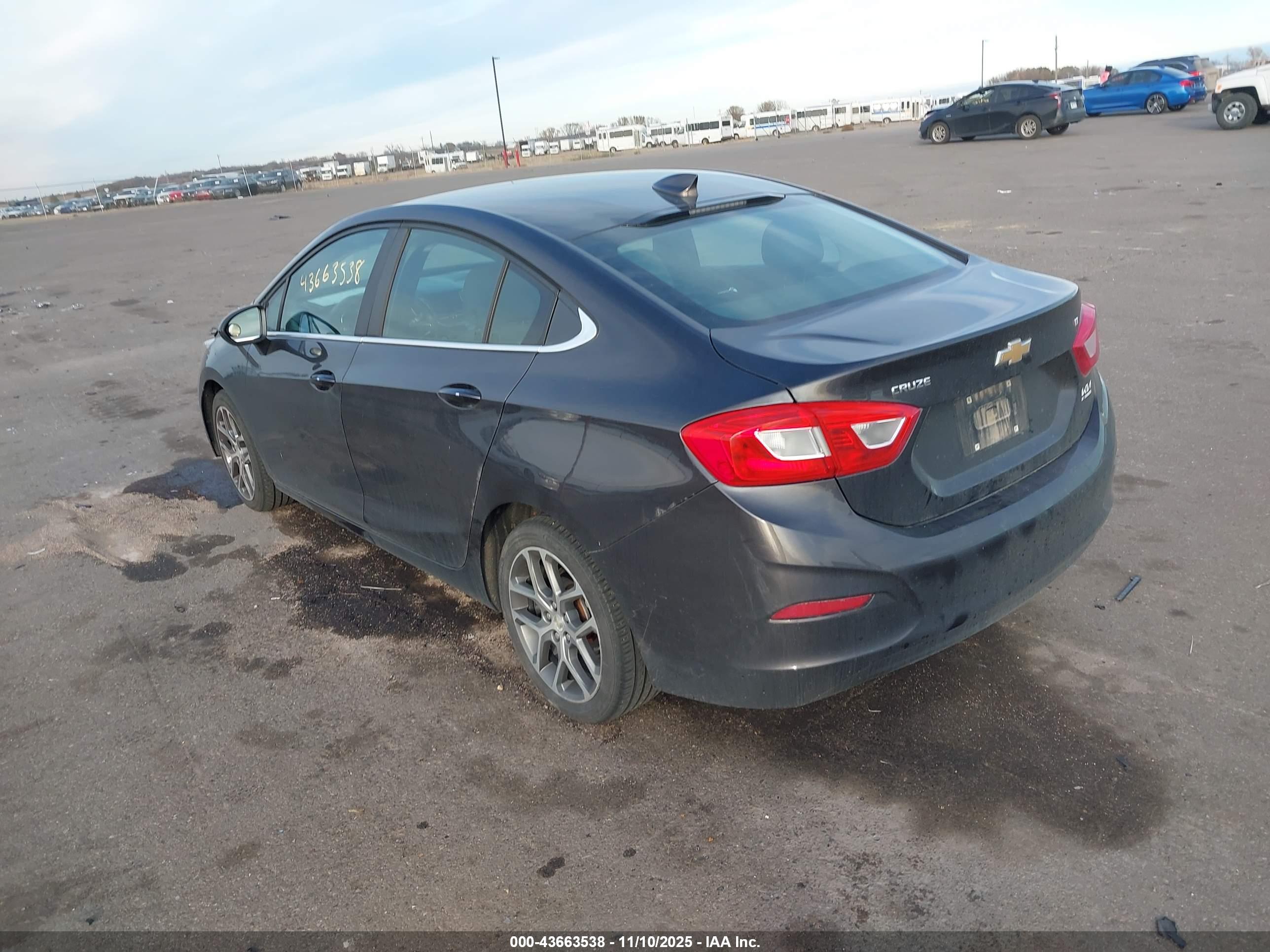 CHEVROLET CRUZE image 3