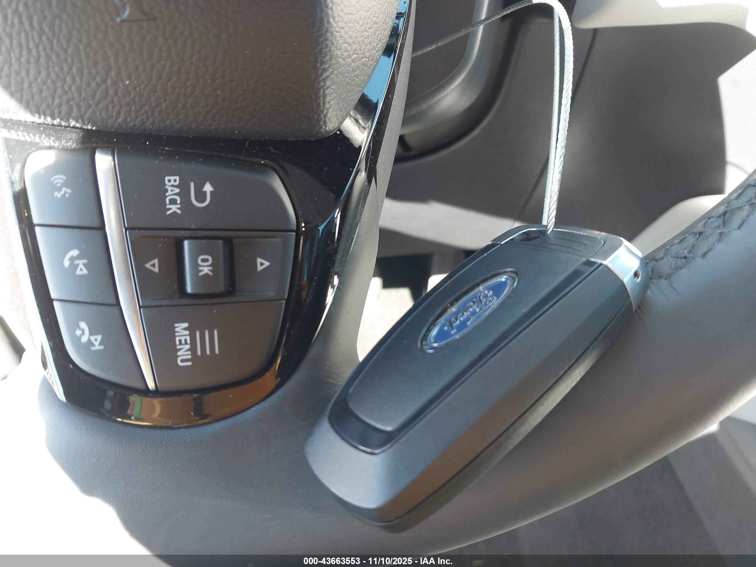 FORD EXPLORER image 11