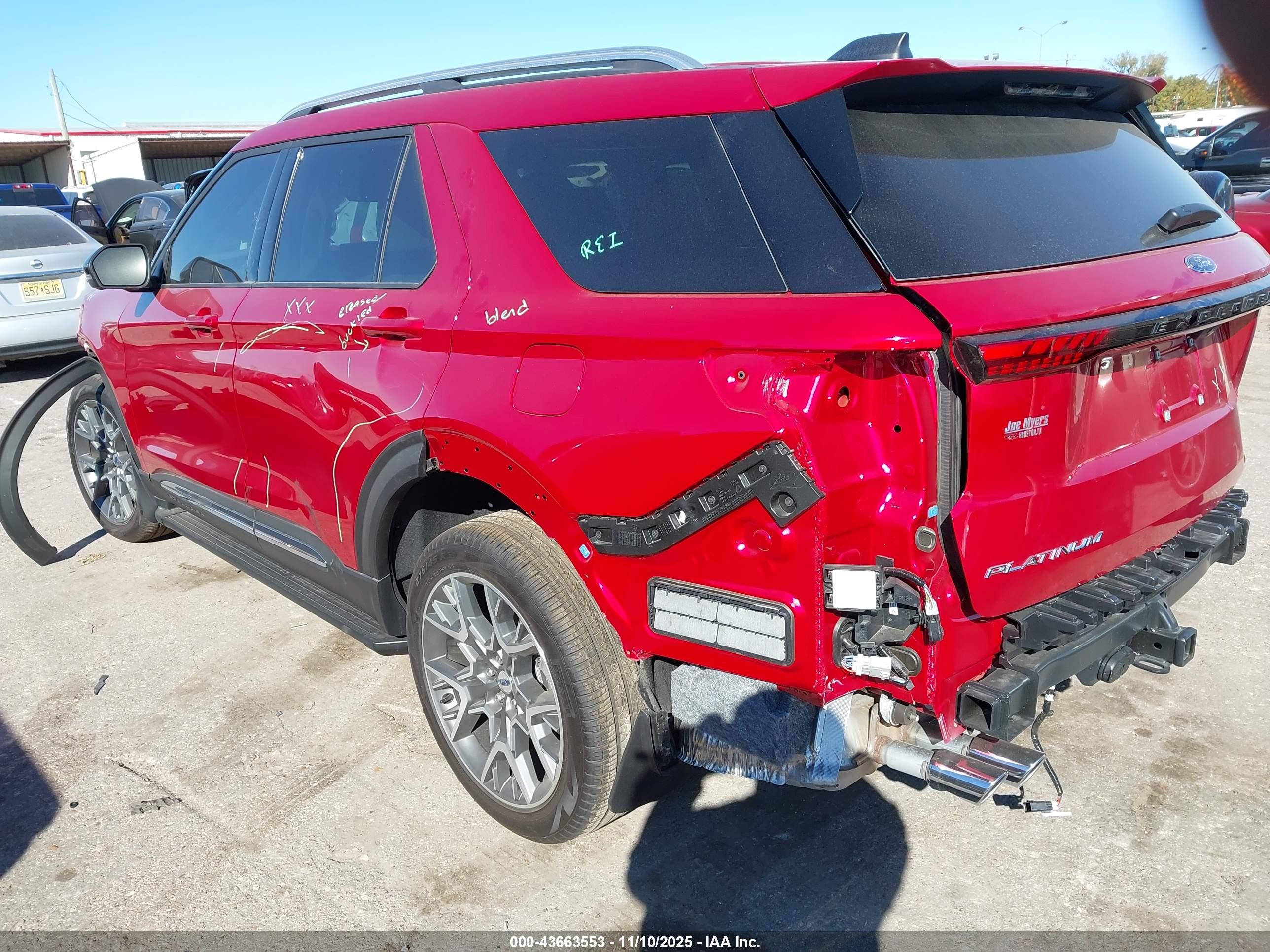 FORD EXPLORER image 3