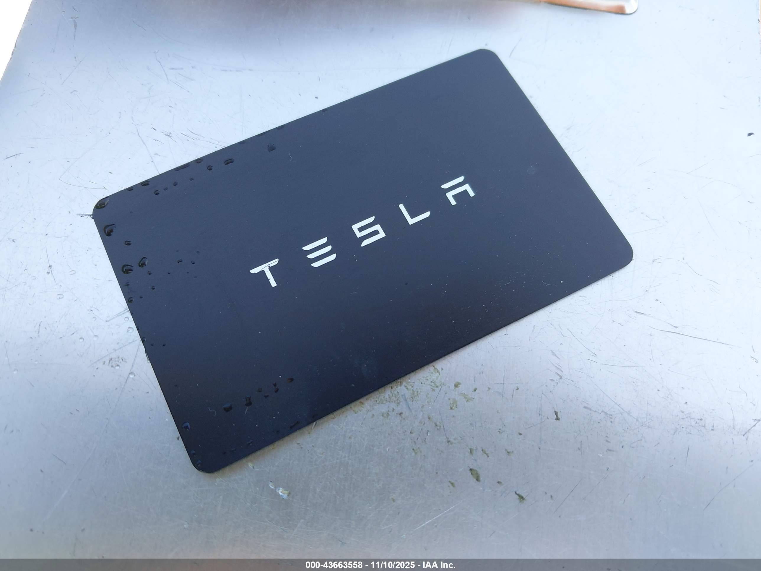 TESLA MODEL image 11
