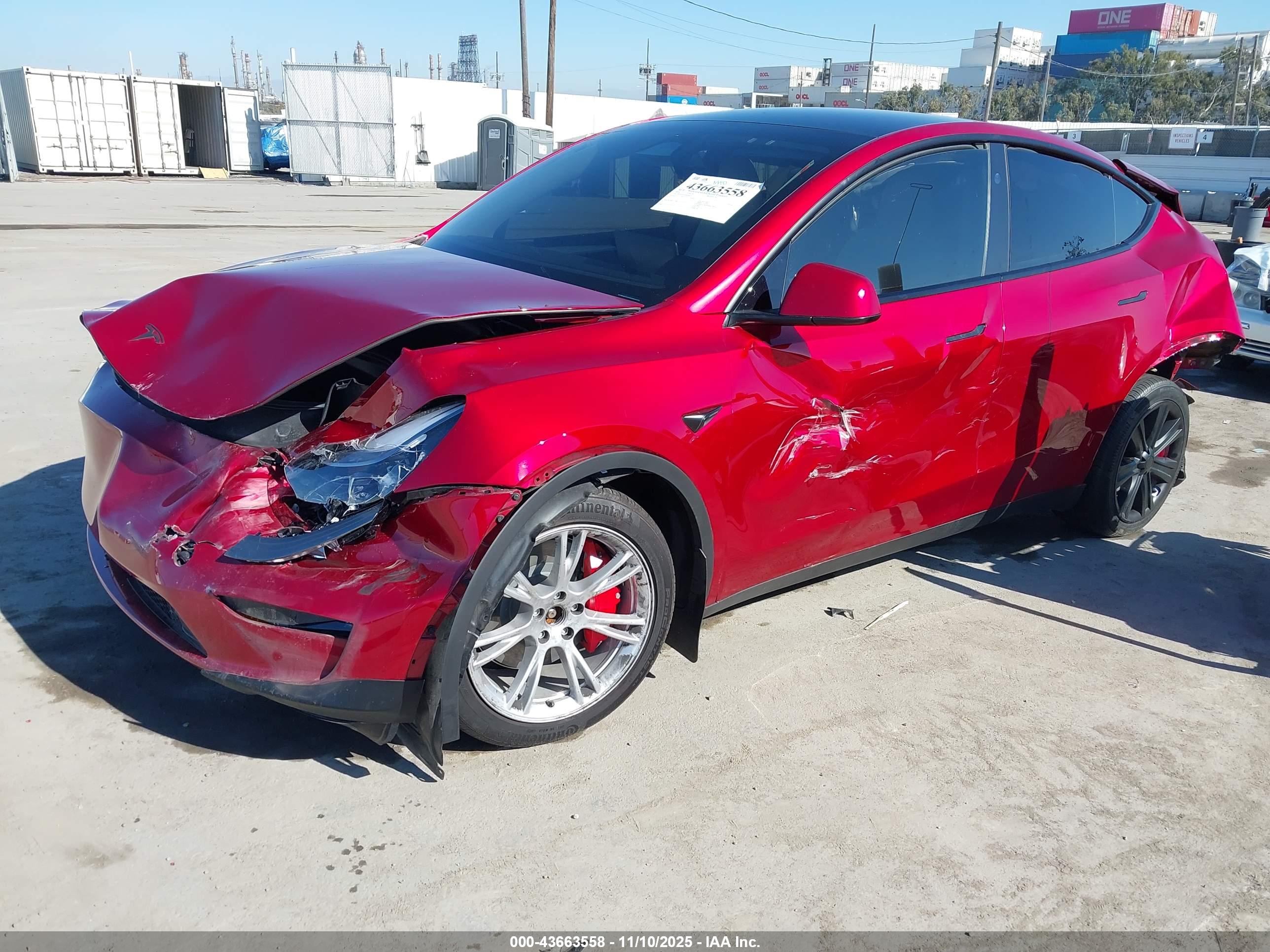 TESLA MODEL image 2