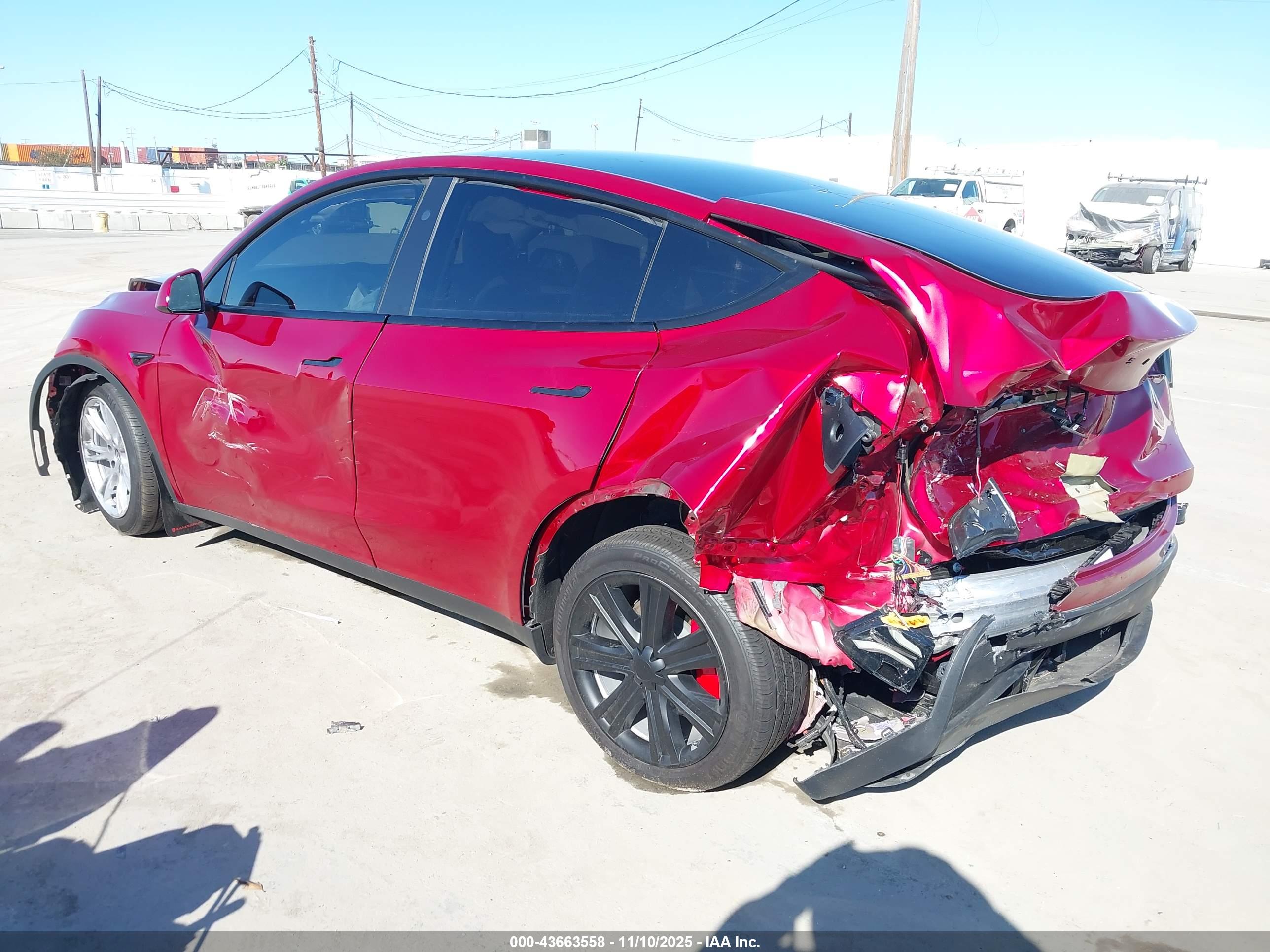 TESLA MODEL image 3