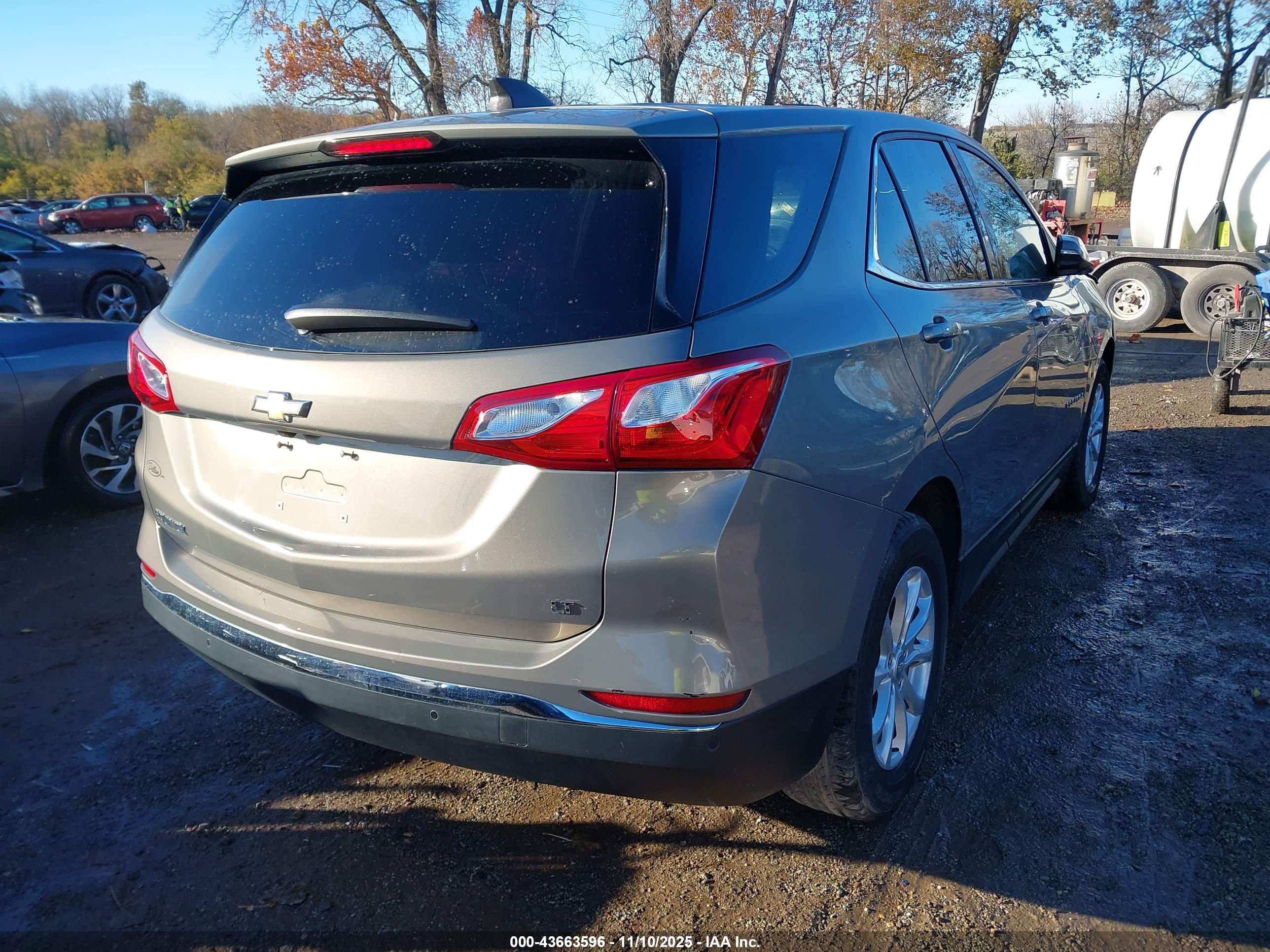 CHEVROLET EQUINOX image 4