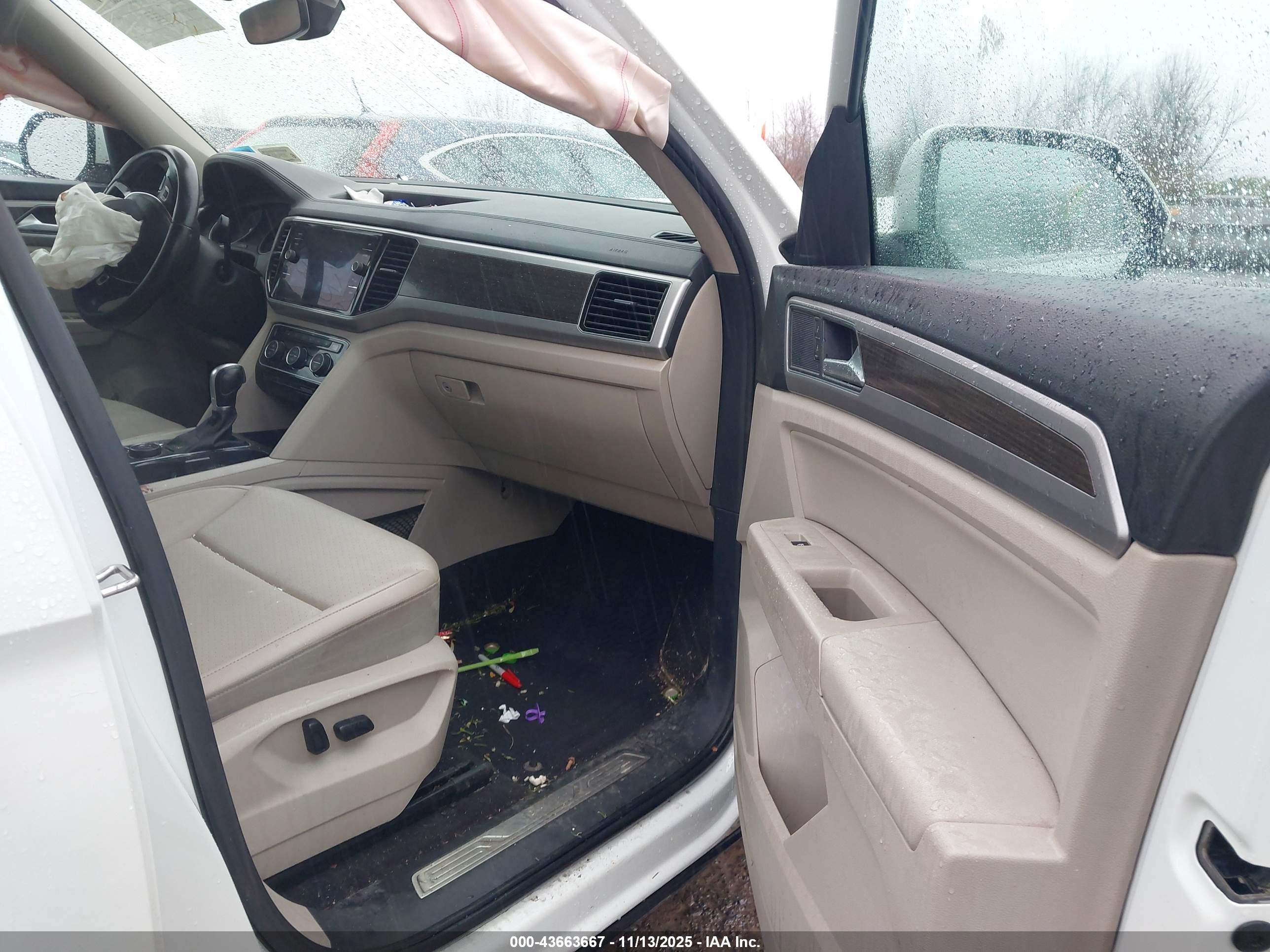 VOLKSWAGEN ATLAS image 5