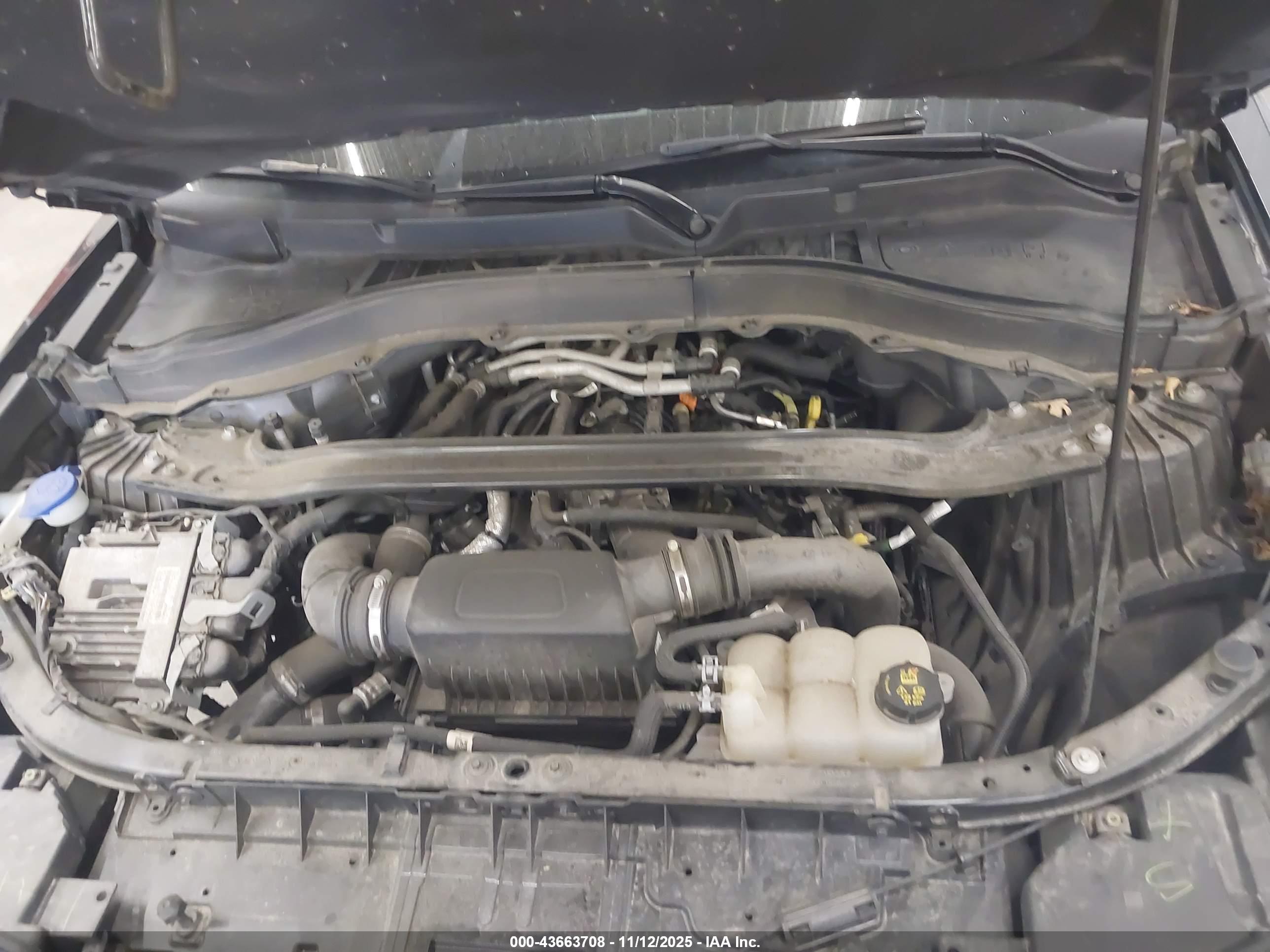 FORD EXPLORER image 10