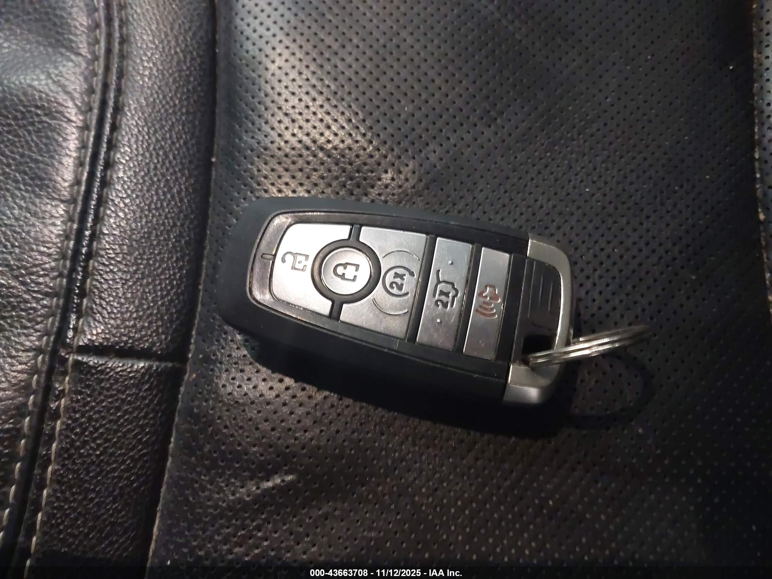 FORD EXPLORER image 11