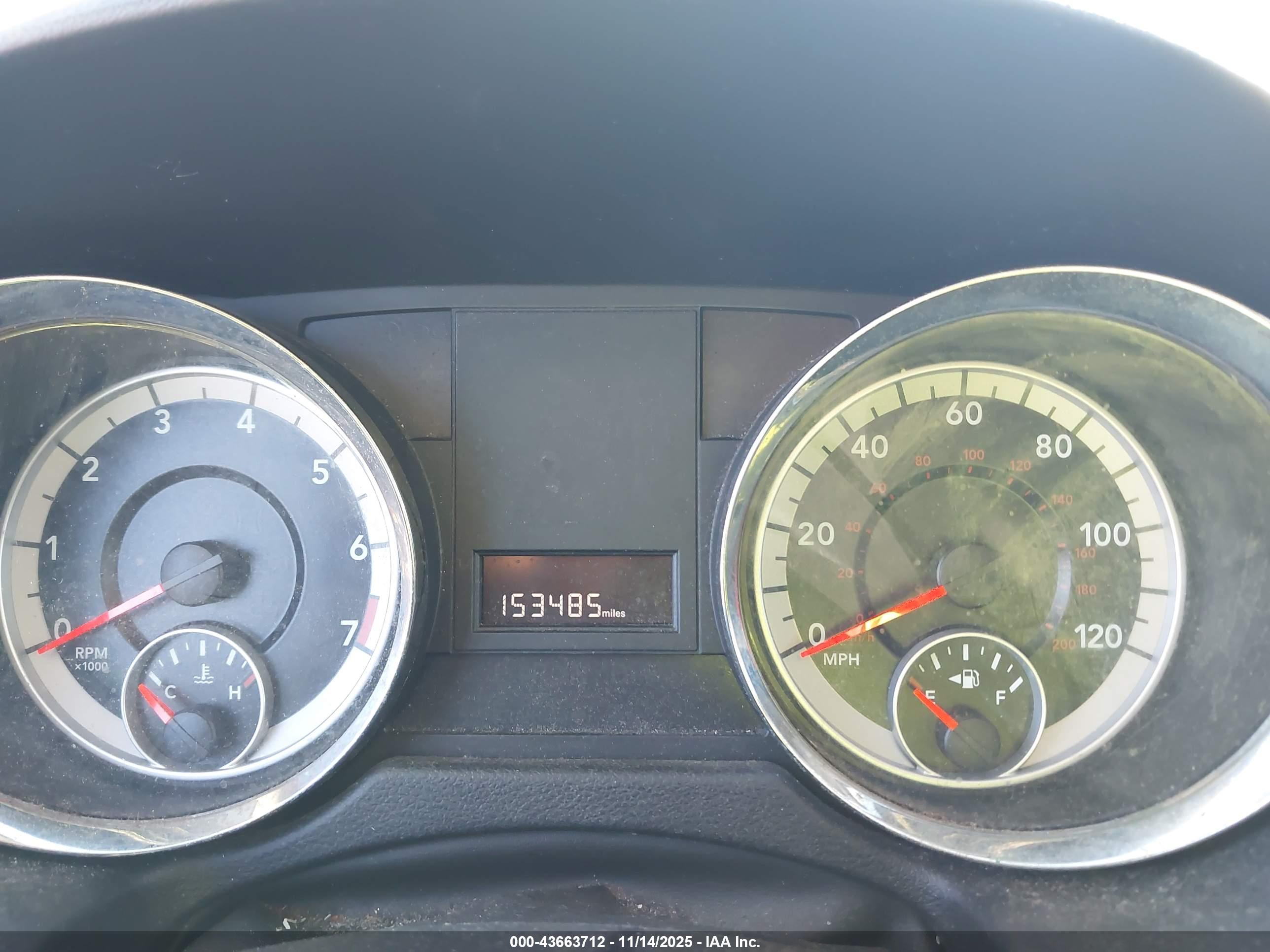 DODGE GRAND image 7