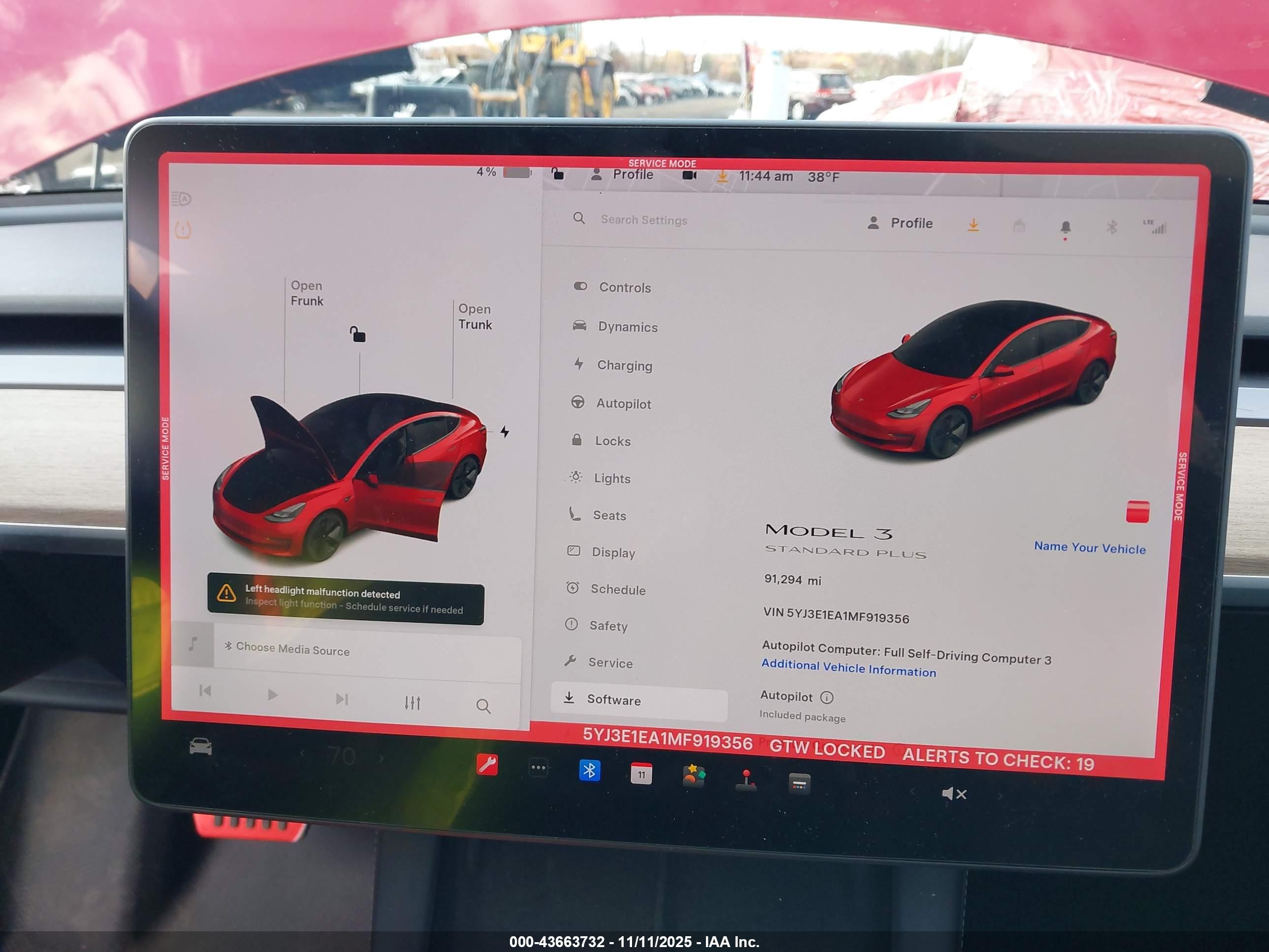 TESLA MODEL image 7