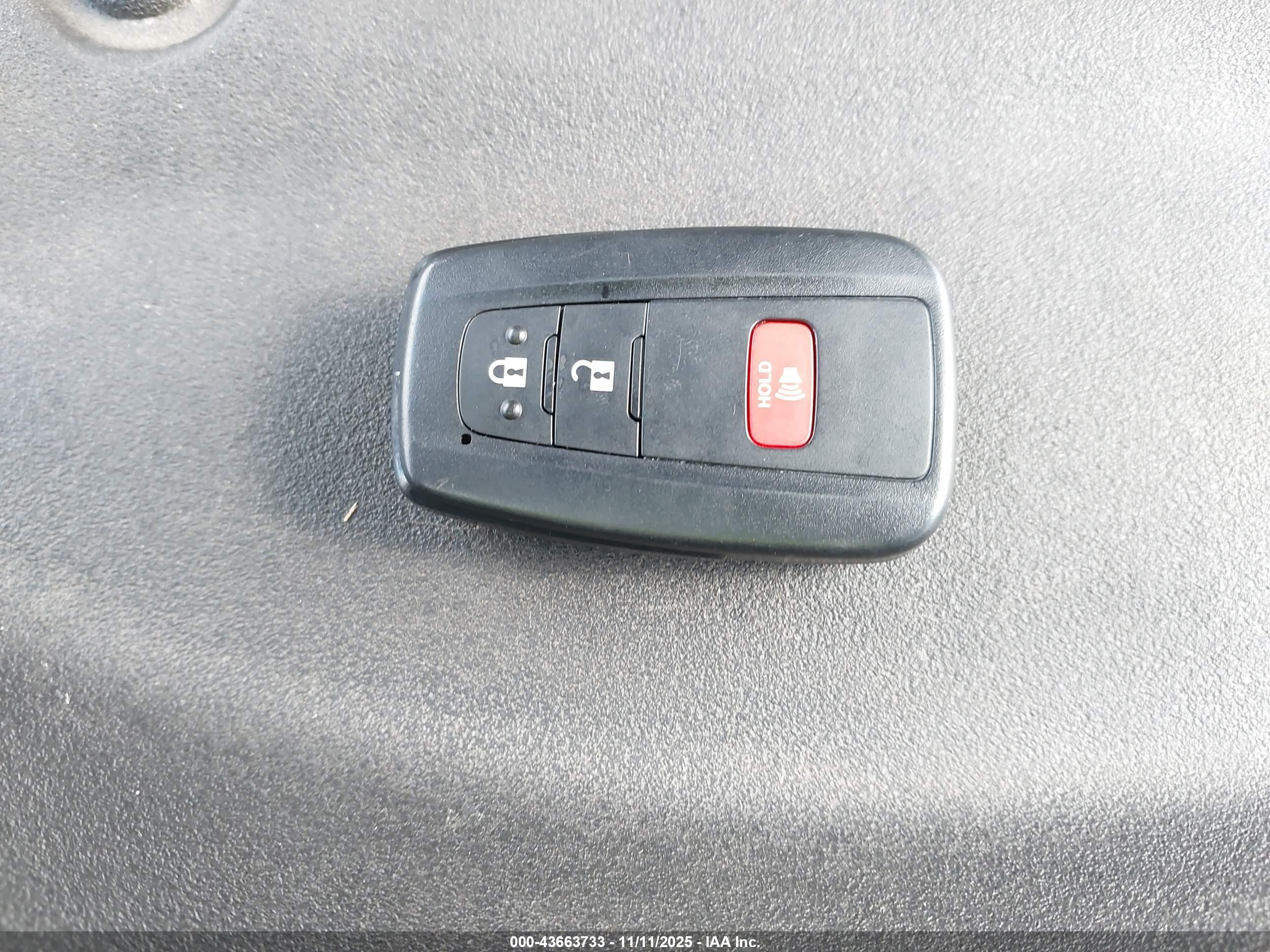 TOYOTA 4RUNNER image 11