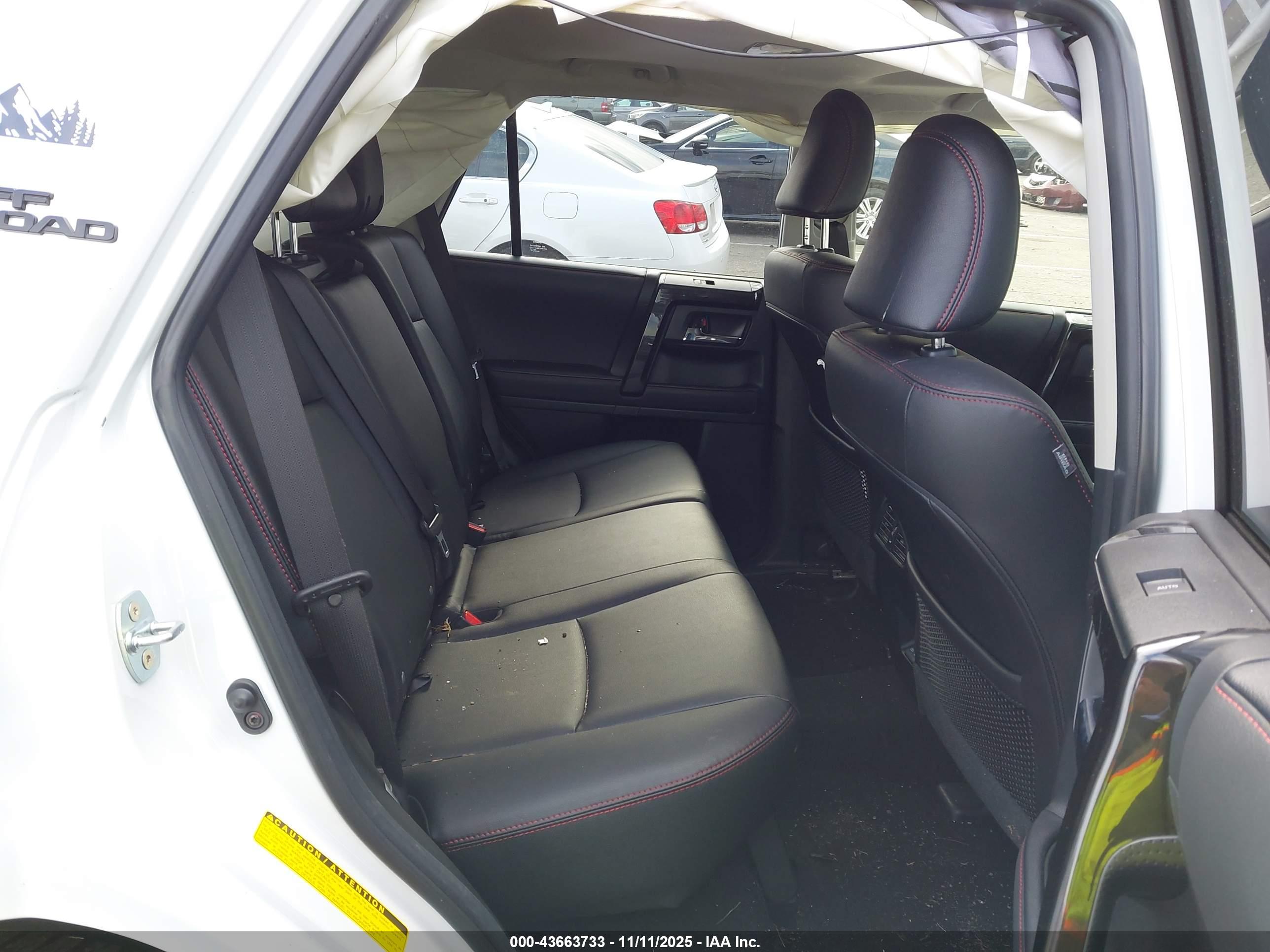 TOYOTA 4RUNNER image 8
