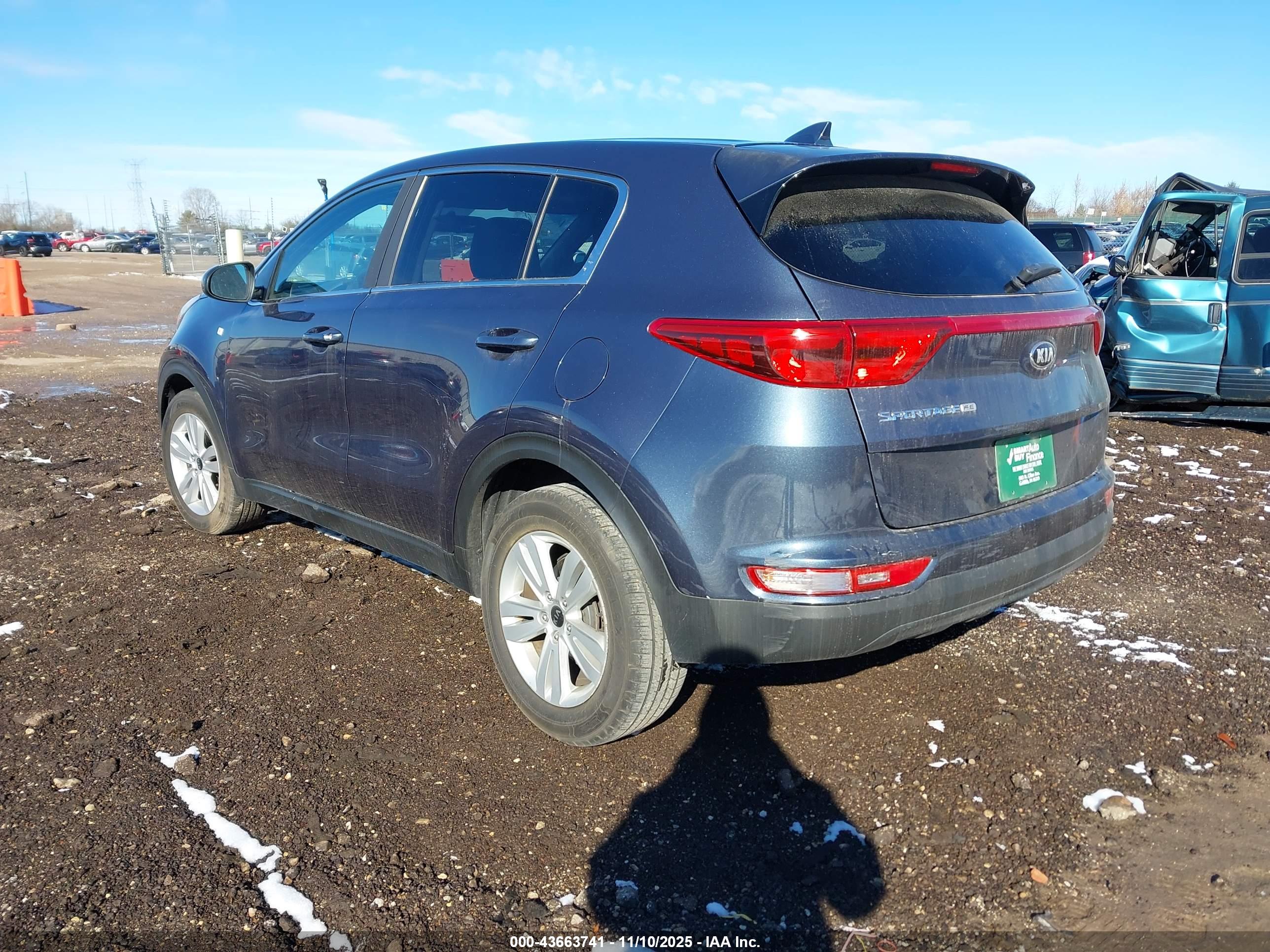 KIA SPORTAGE image 3