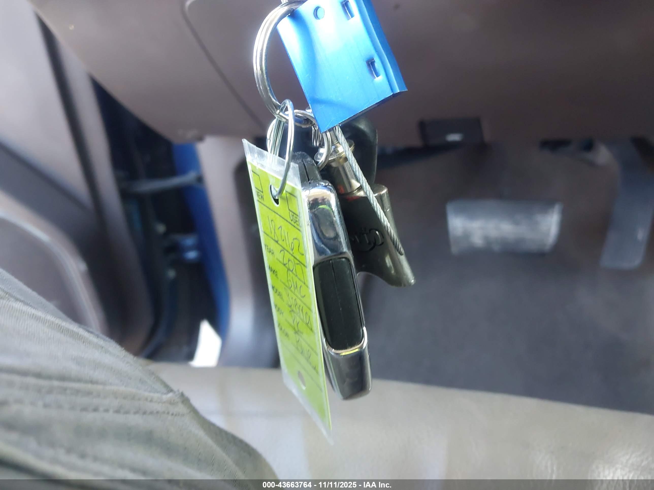 GMC SIERRA image 11