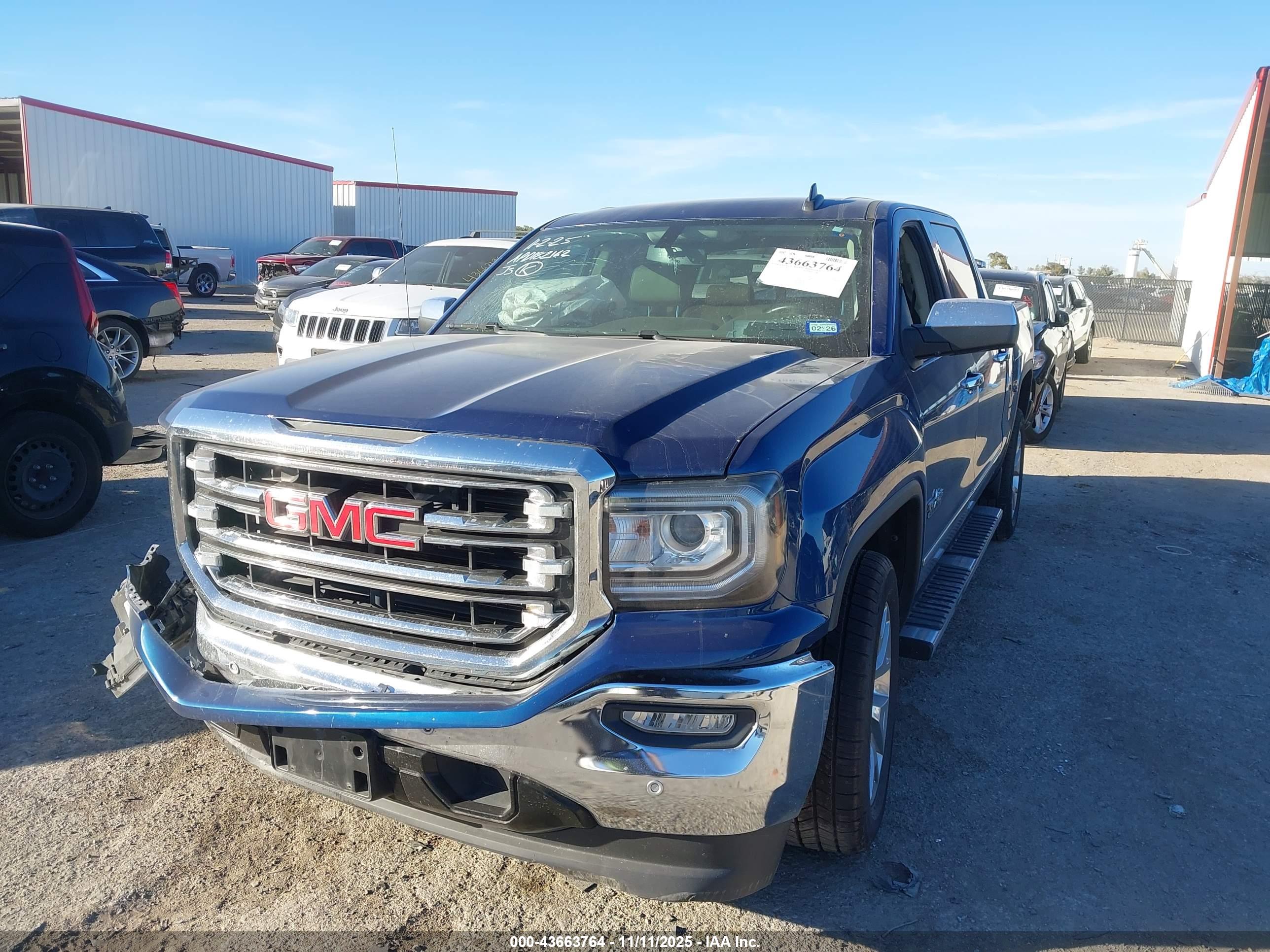 GMC SIERRA image 2