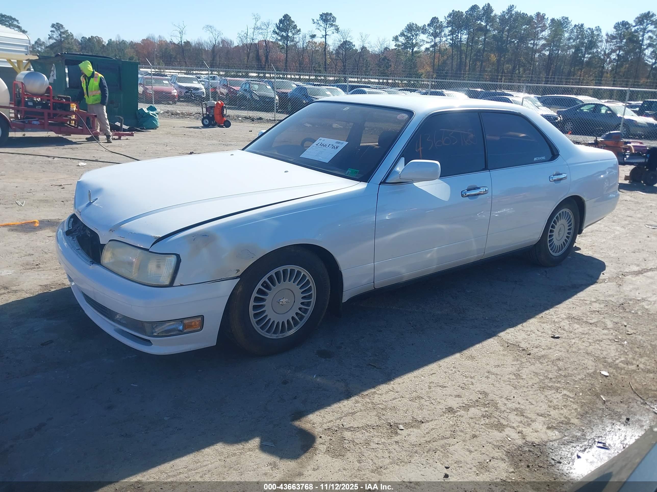 NISSAN CEDRIC image 2