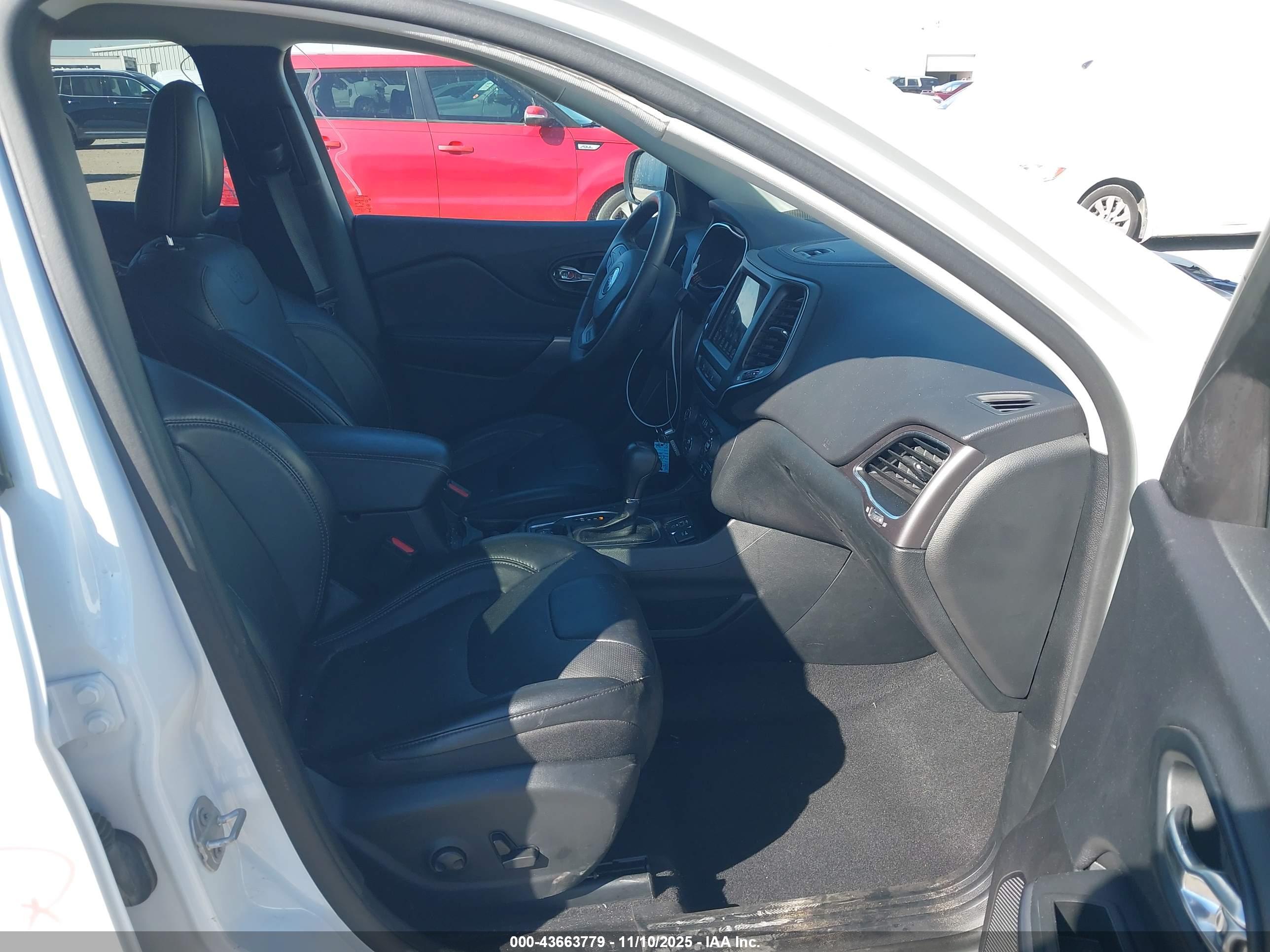 JEEP CHEROKEE image 5