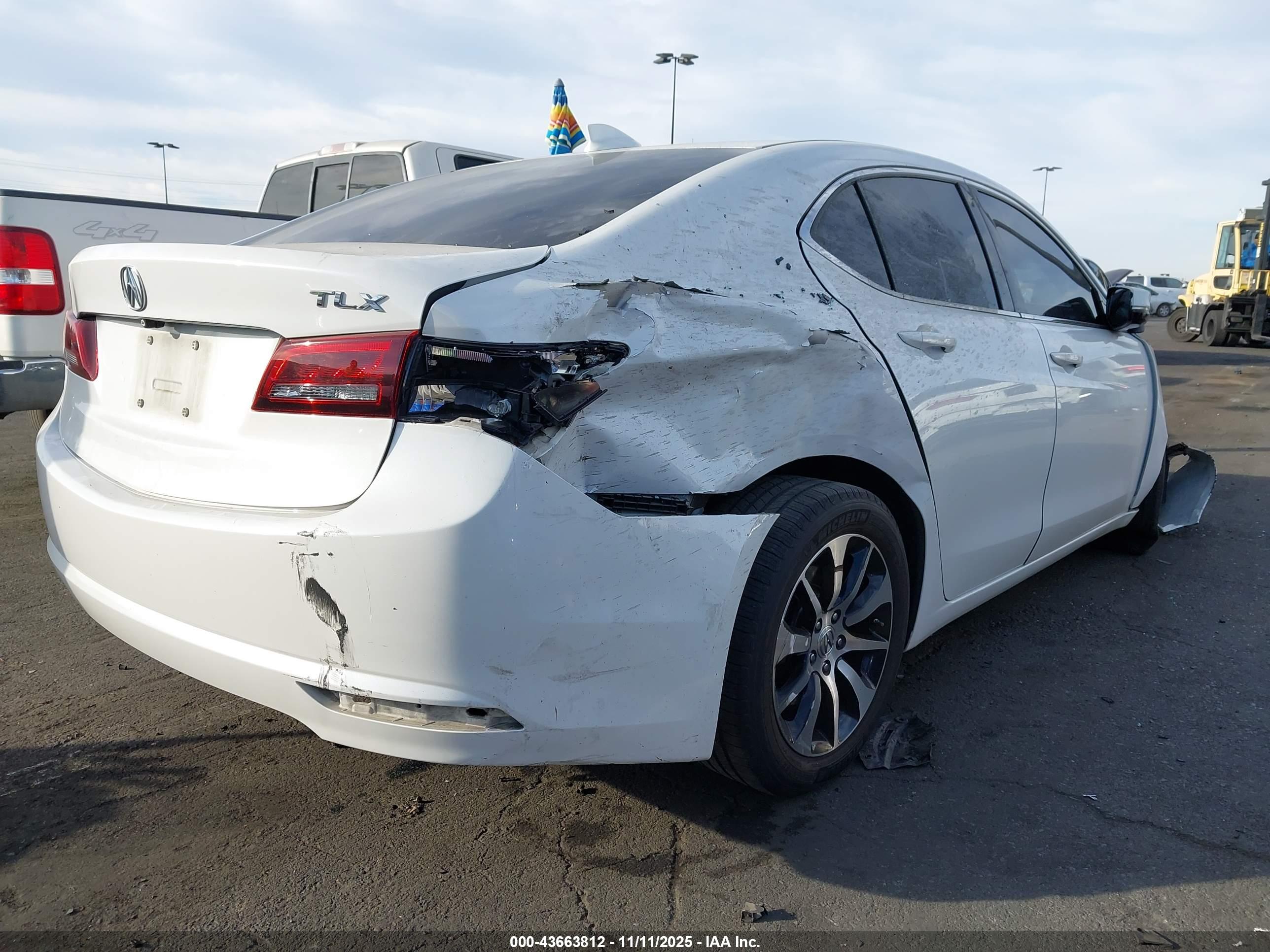 ACURA TLX image 4