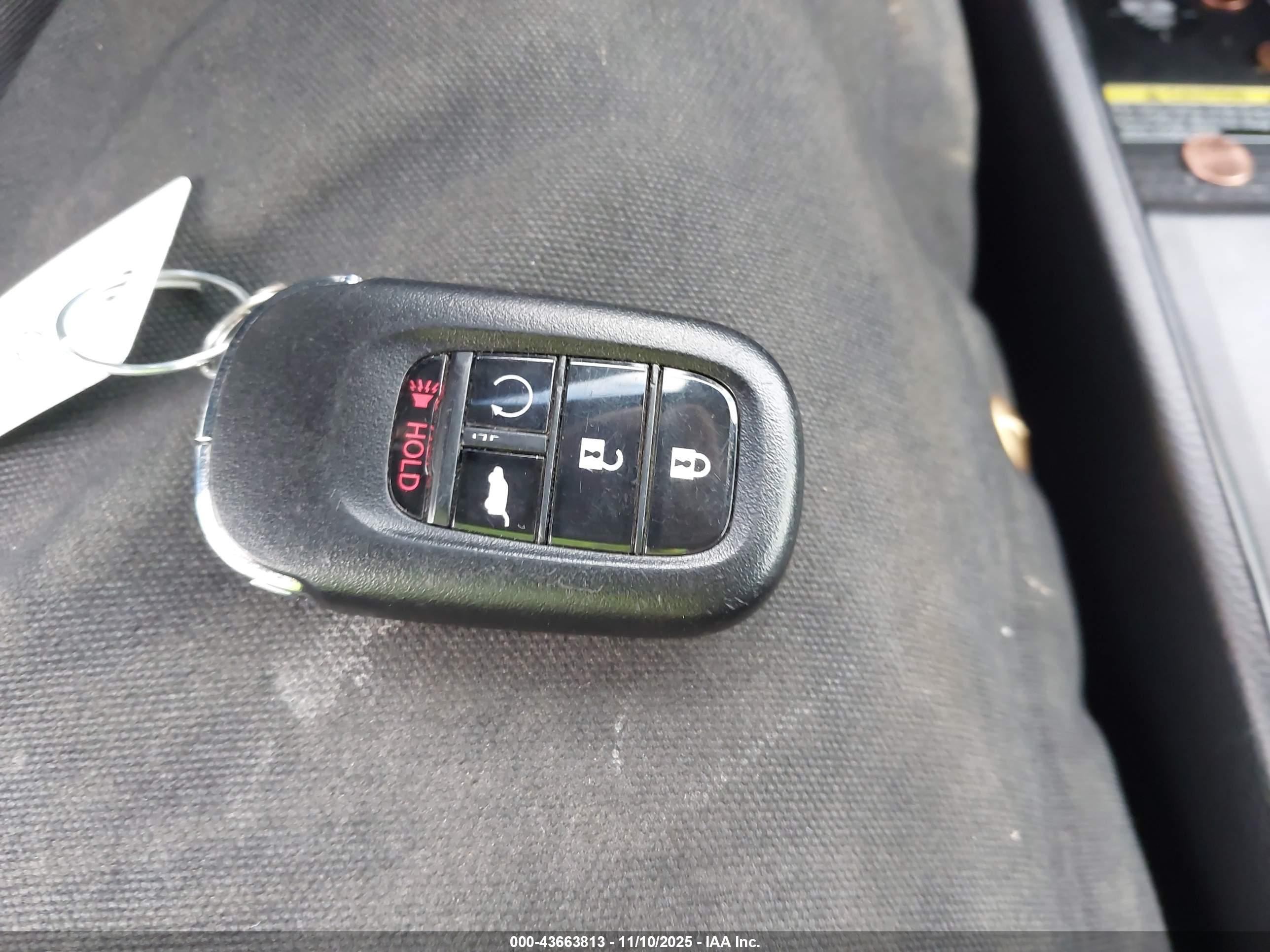 HONDA CR-V image 11