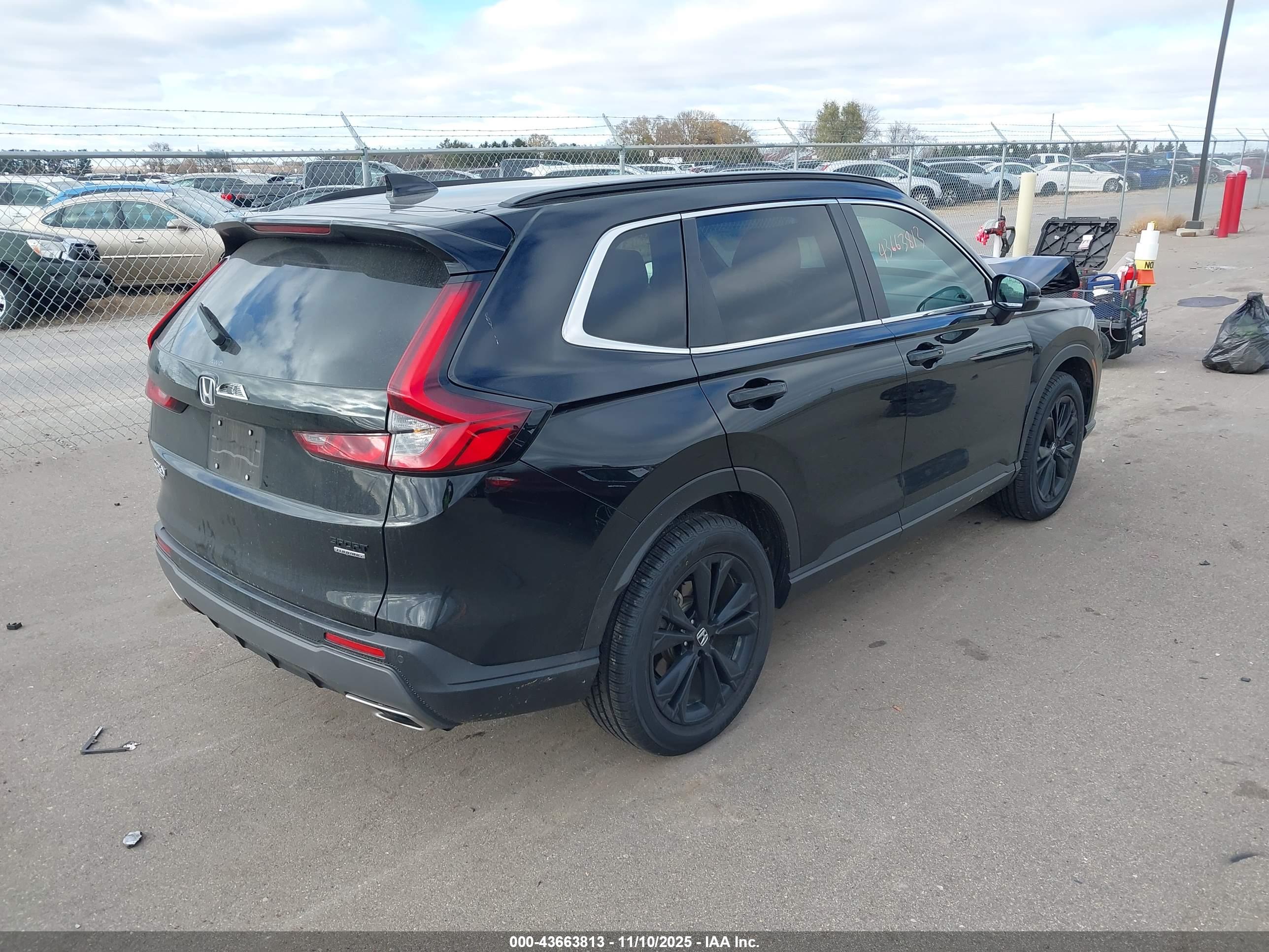 HONDA CR-V image 4