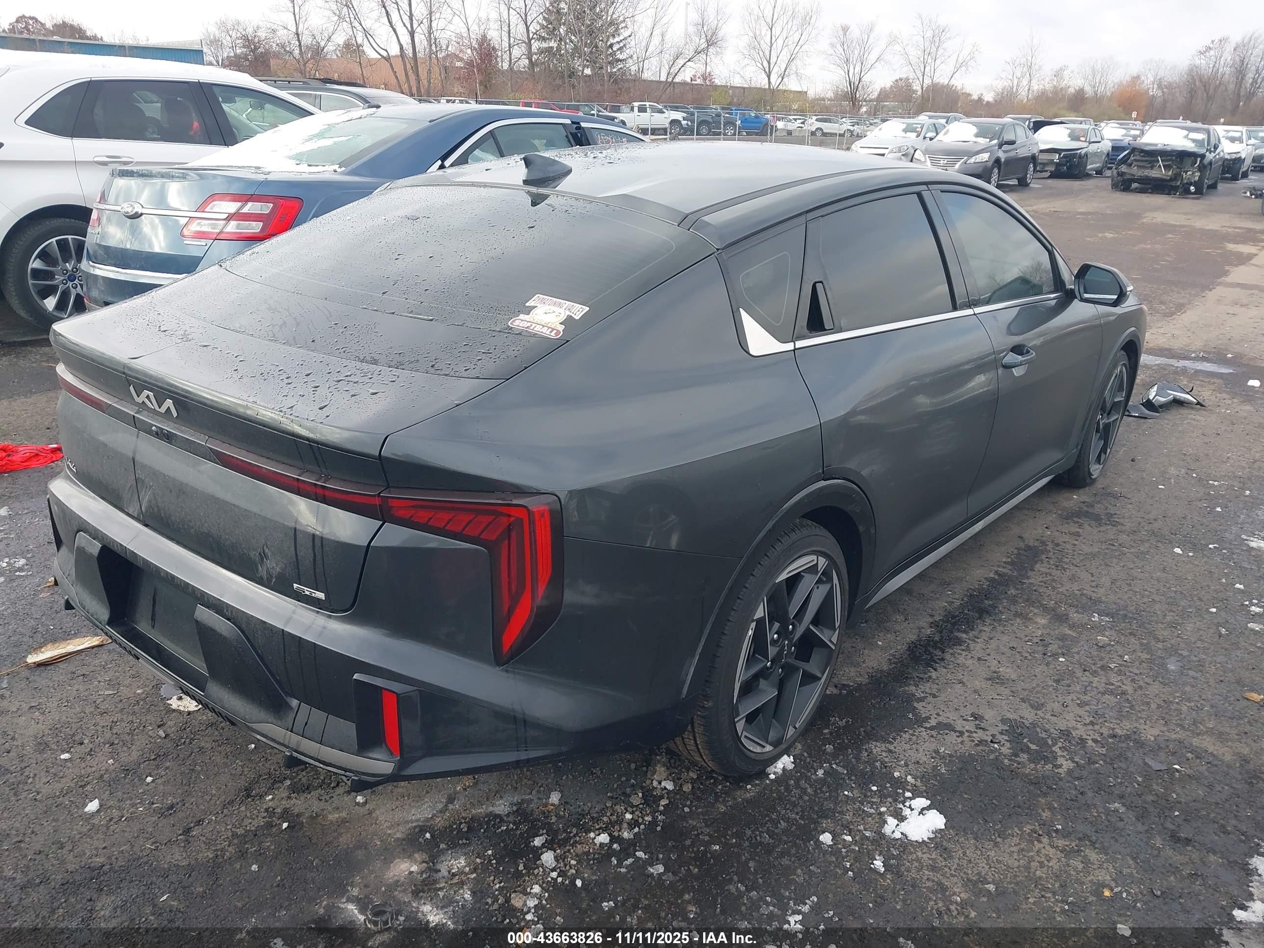 KIA K4 image 4