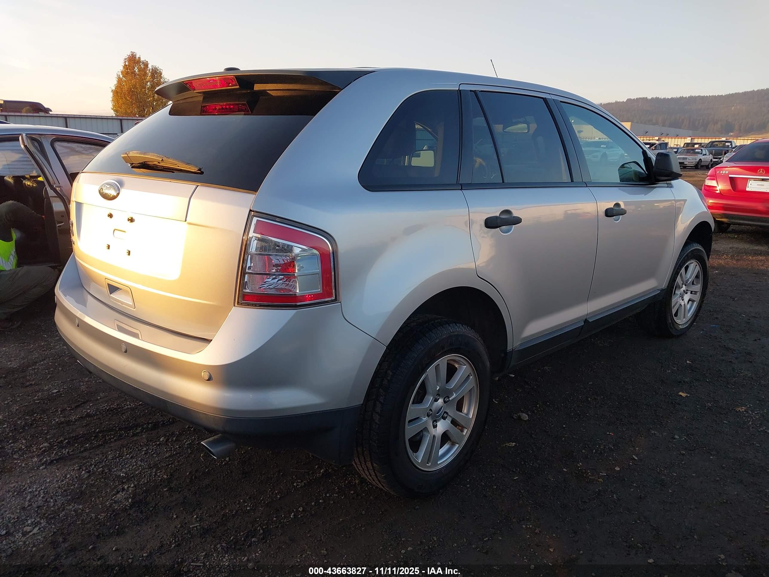FORD EDGE image 4