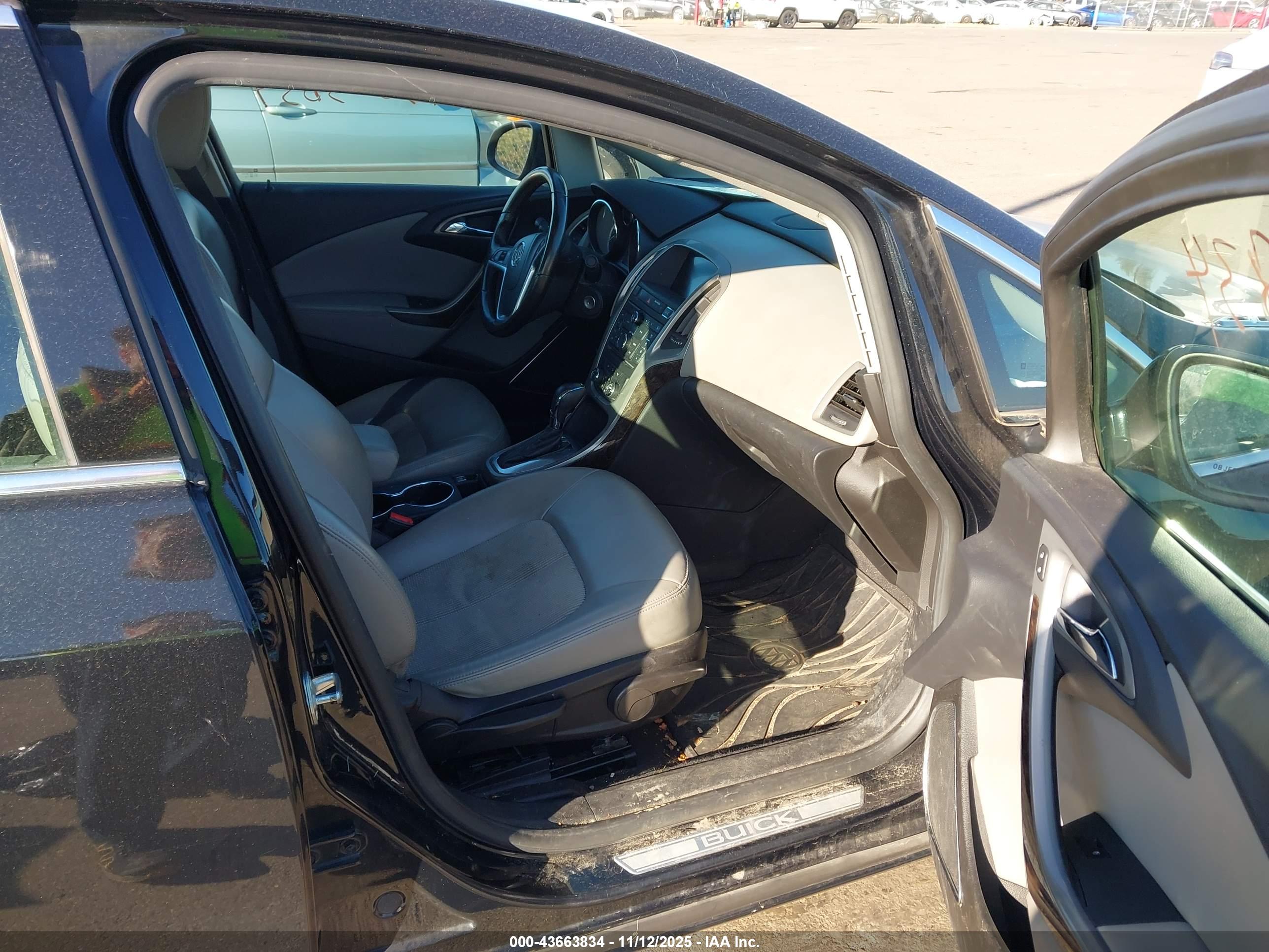 BUICK VERANO image 5