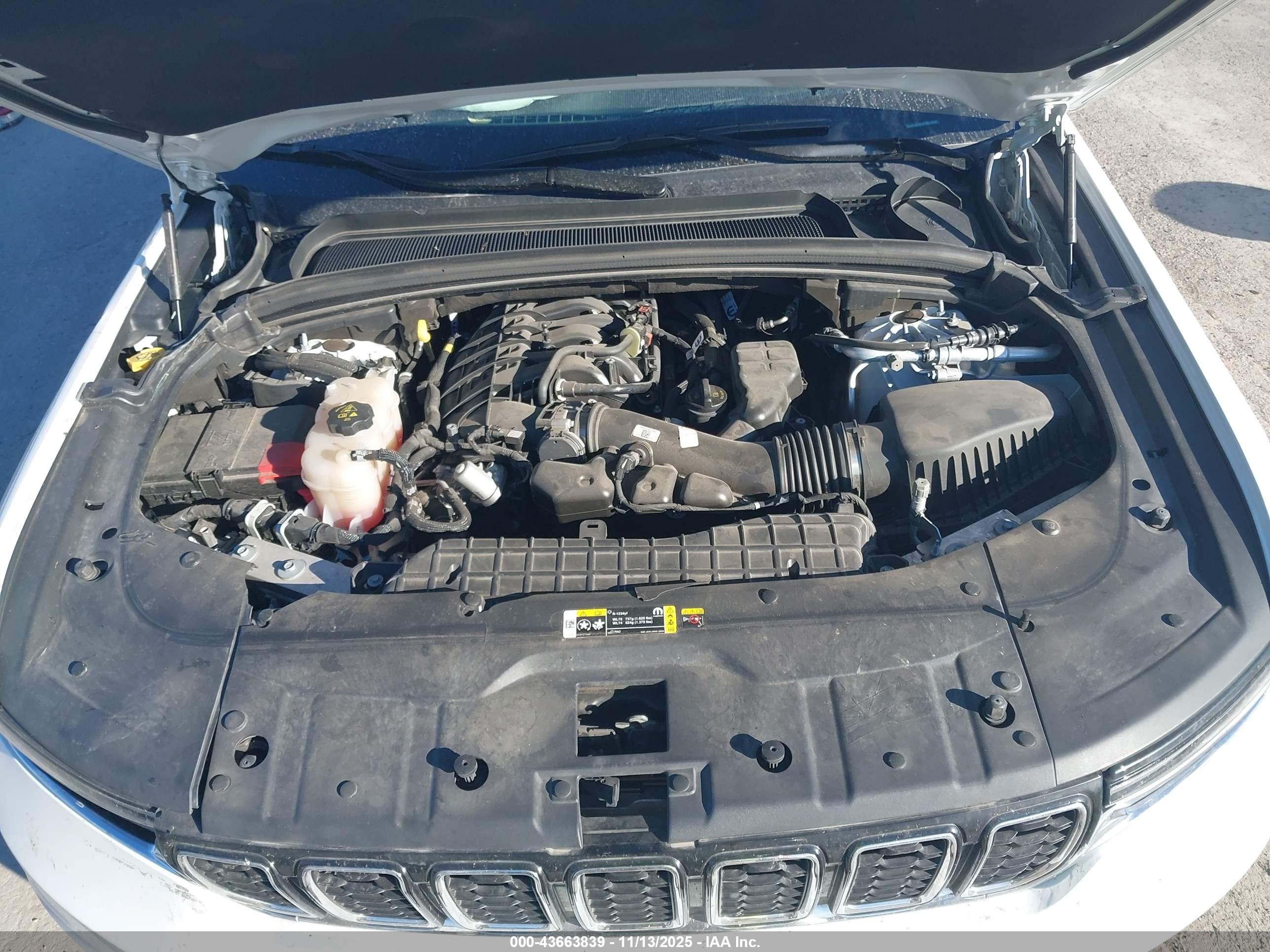 JEEP GRAND image 10