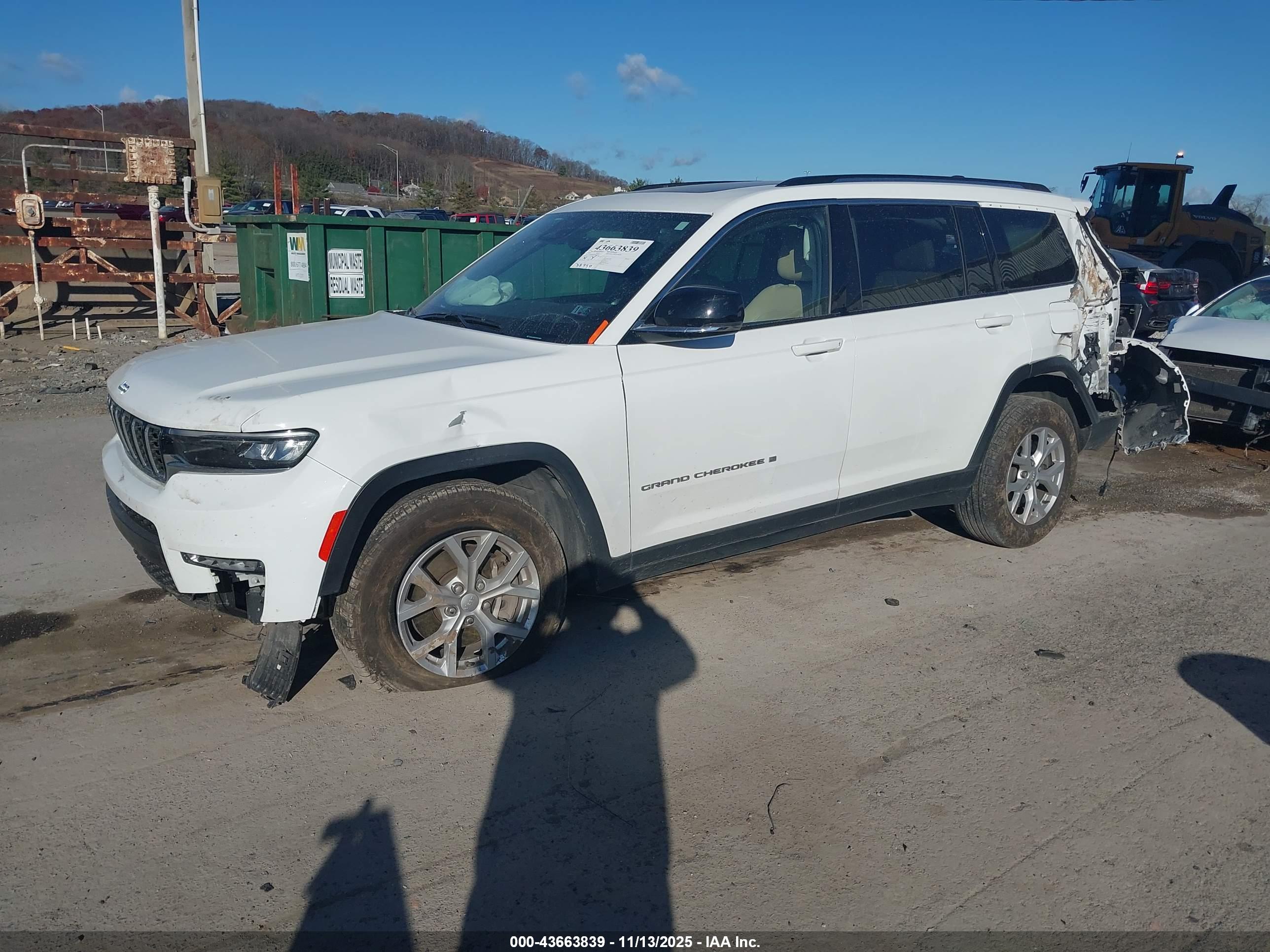 JEEP GRAND image 2