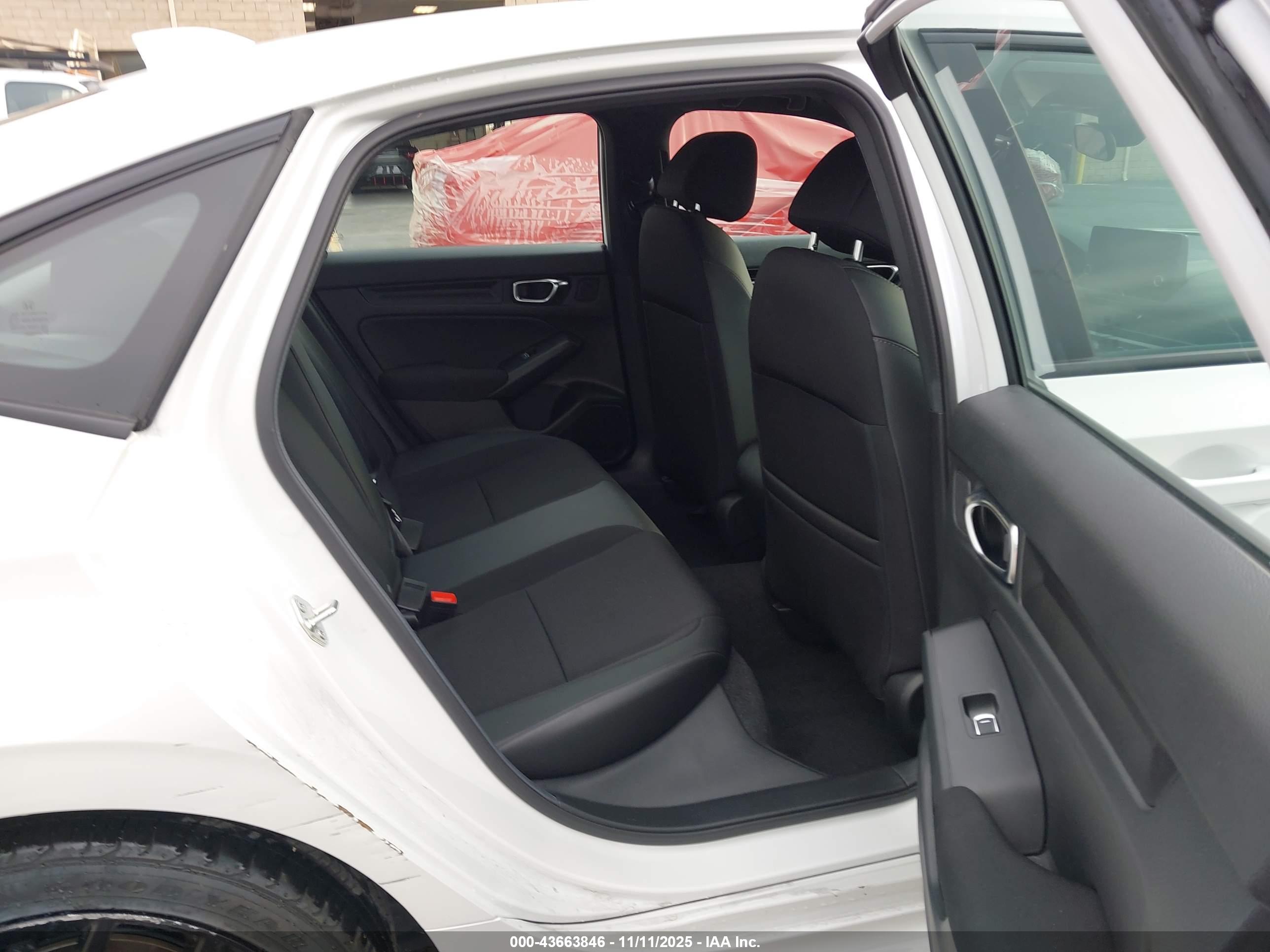 HONDA CIVIC image 8