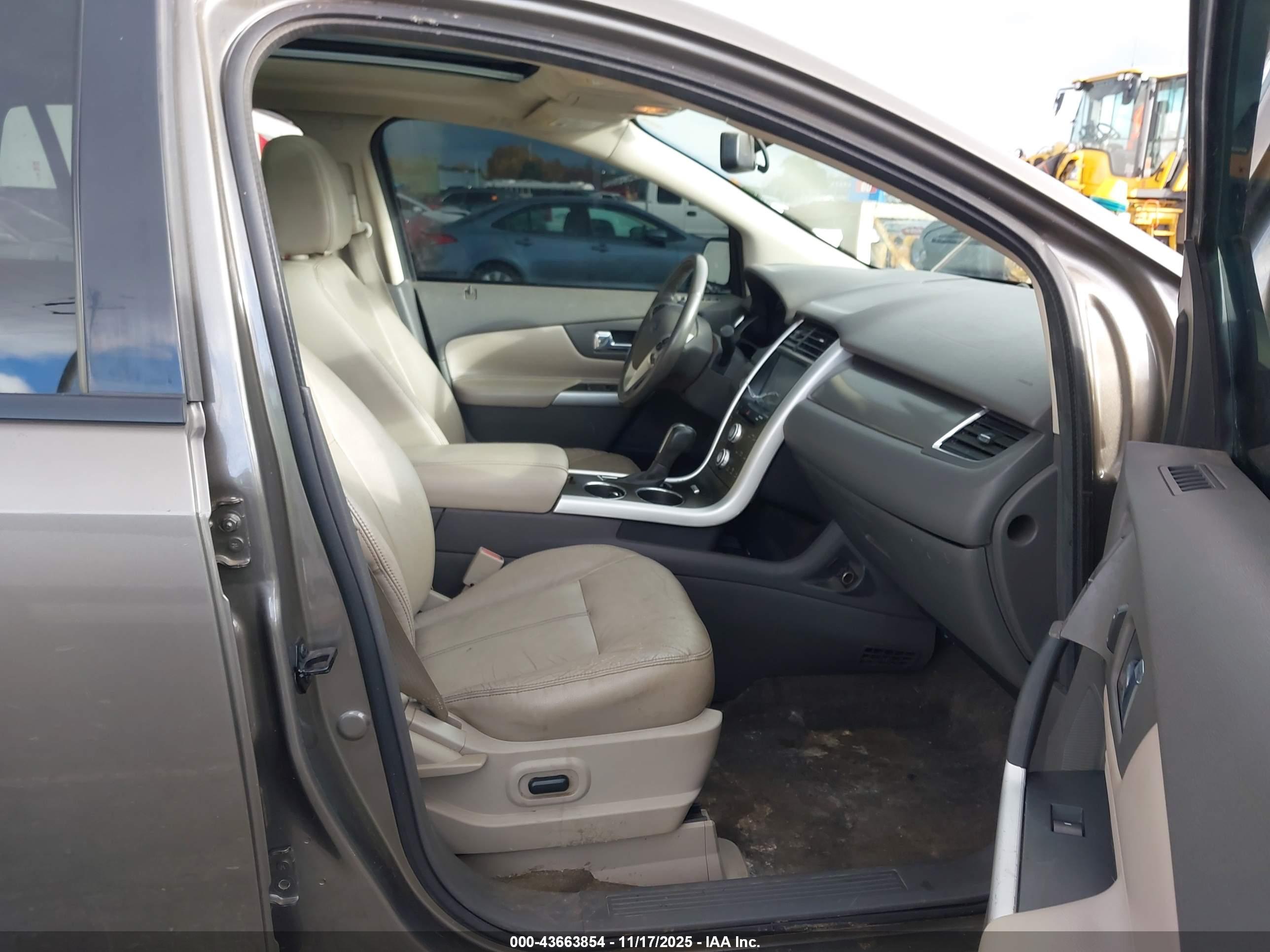 FORD EDGE image 5