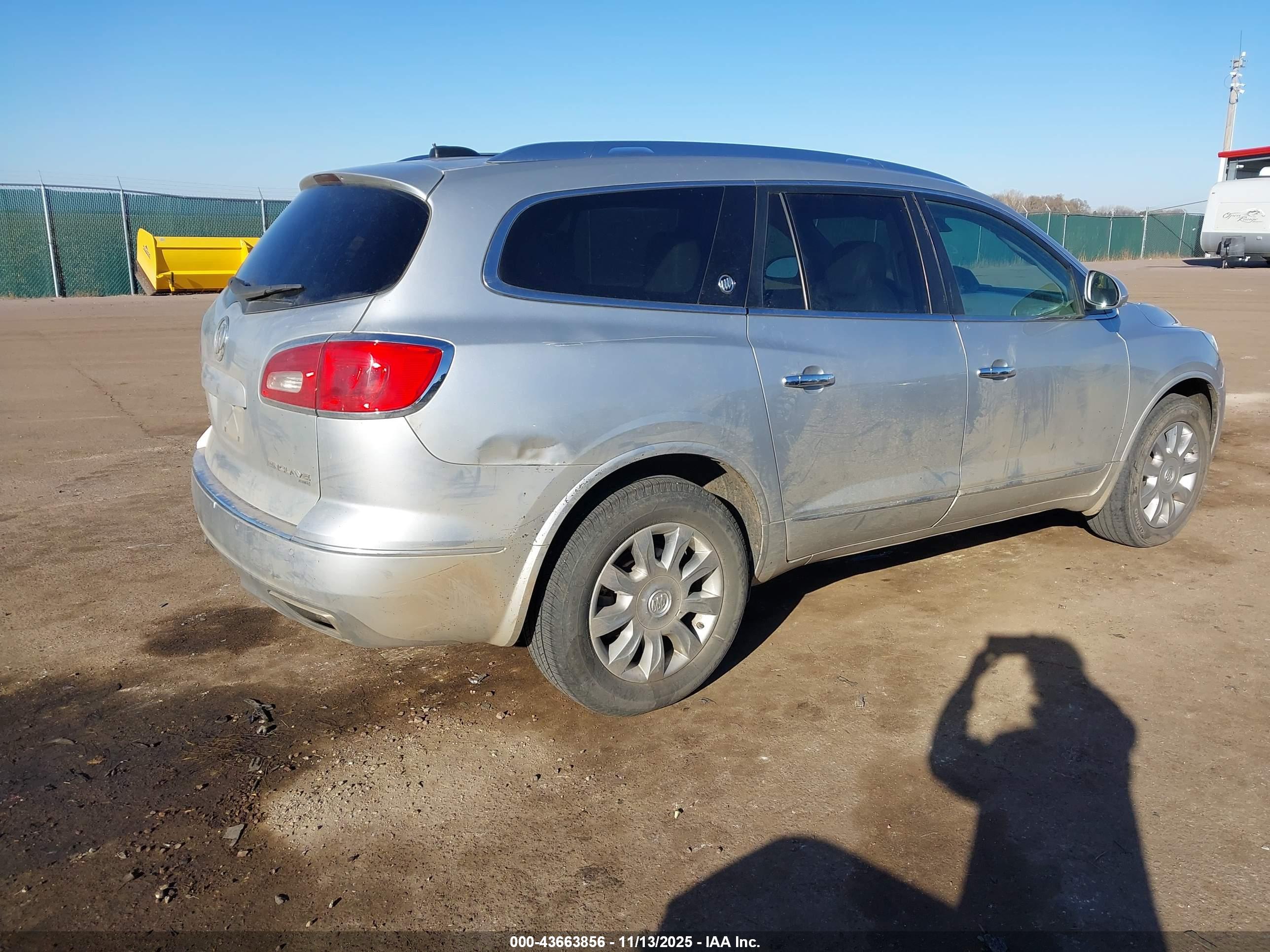 BUICK ENCLAVE image 4