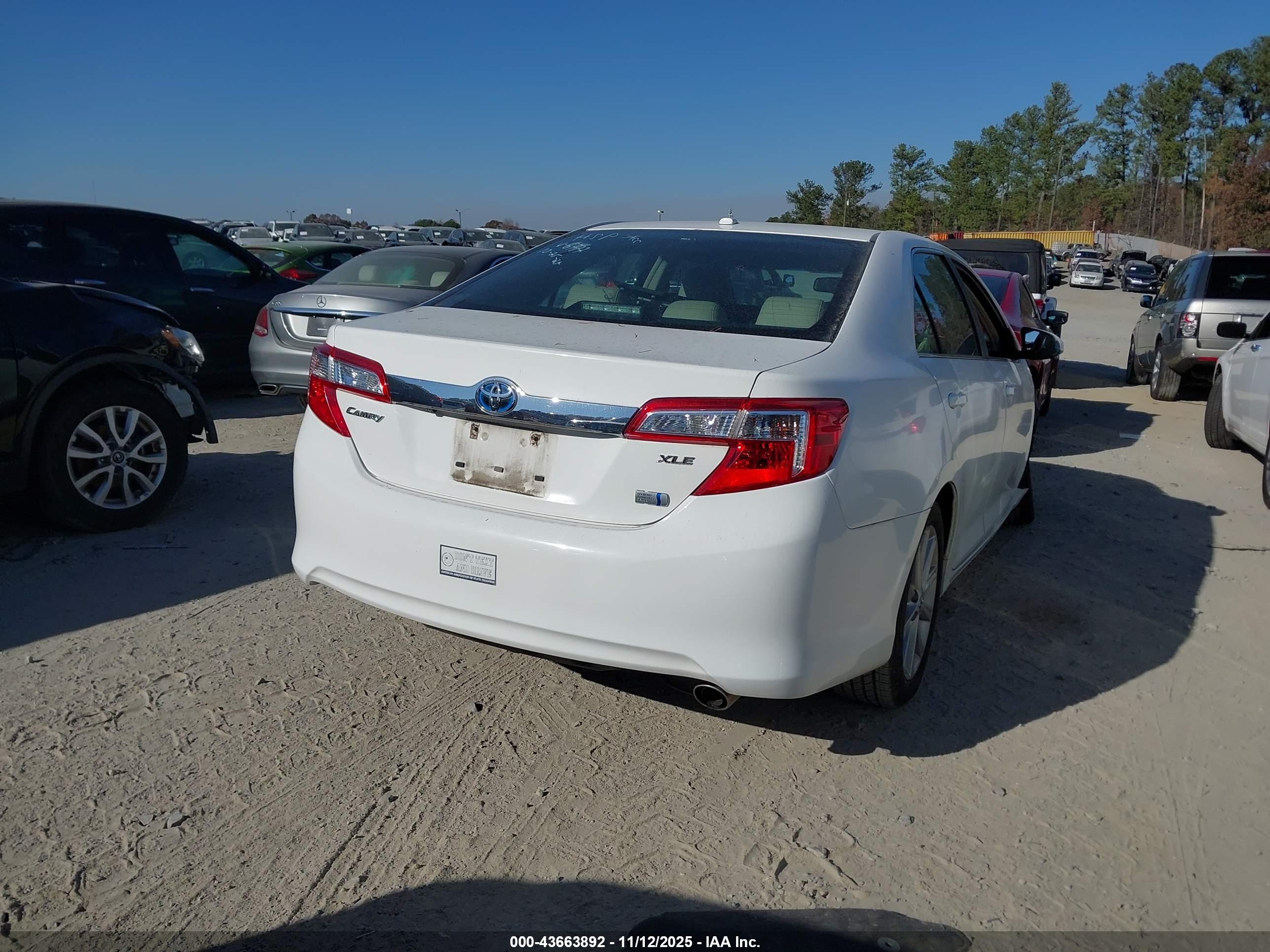 TOYOTA CAMRY image 4