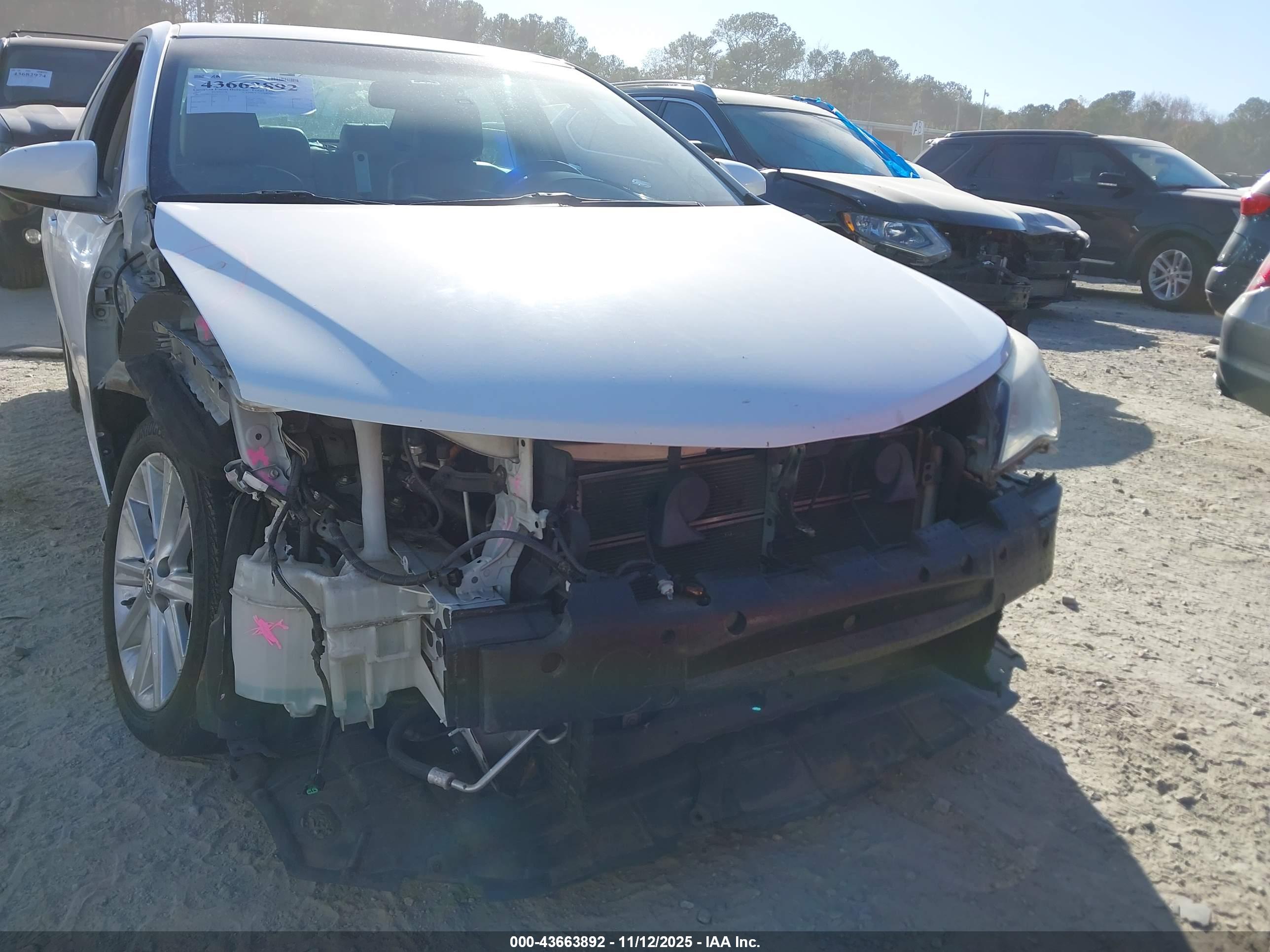 TOYOTA CAMRY image 6
