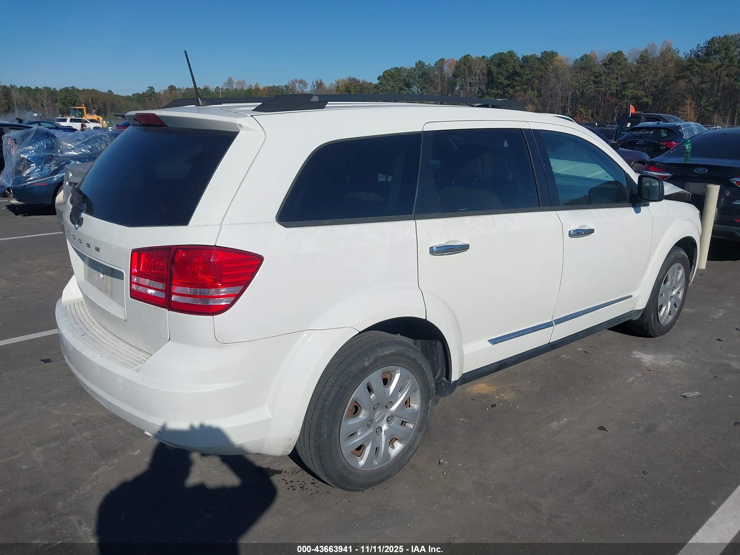 DODGE JOURNEY image 4
