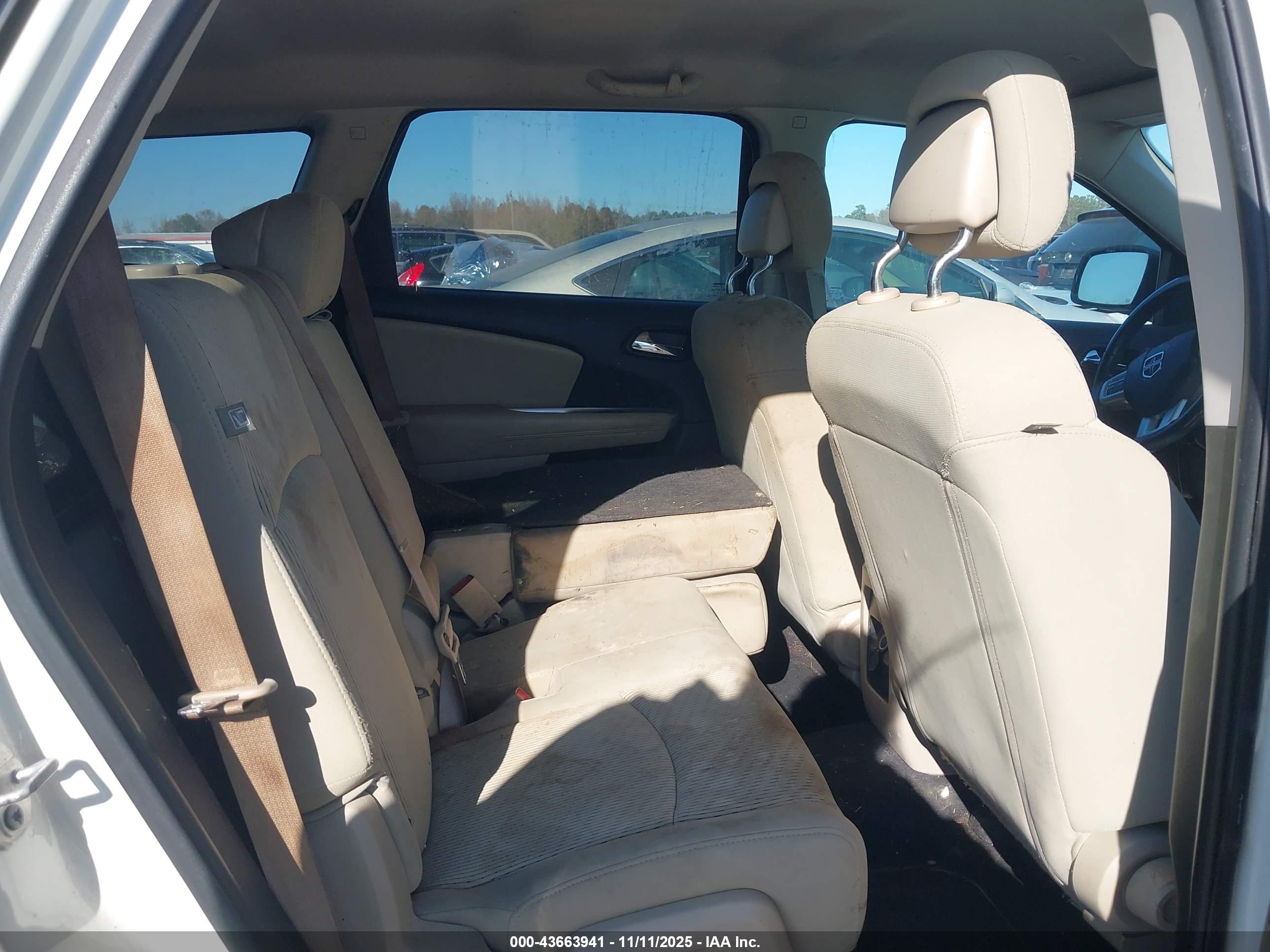 DODGE JOURNEY image 8