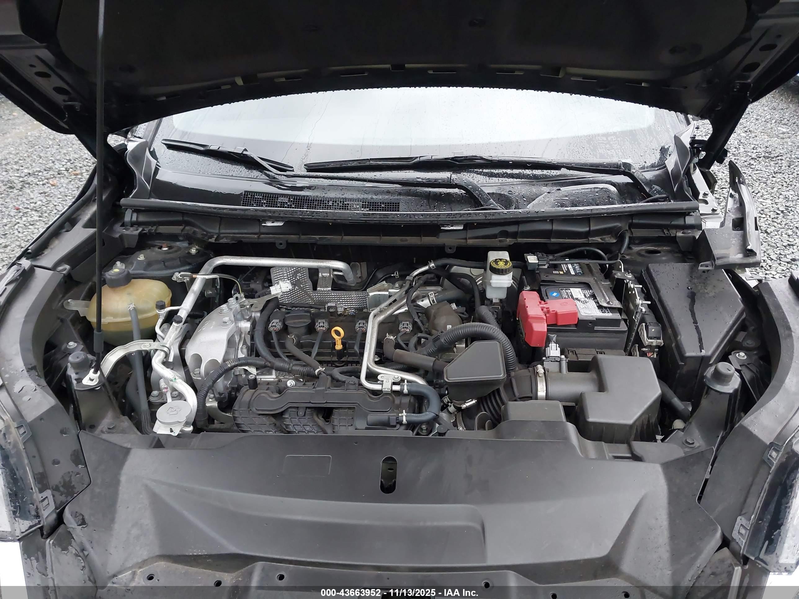 MITSUBISHI OUTLANDER image 10