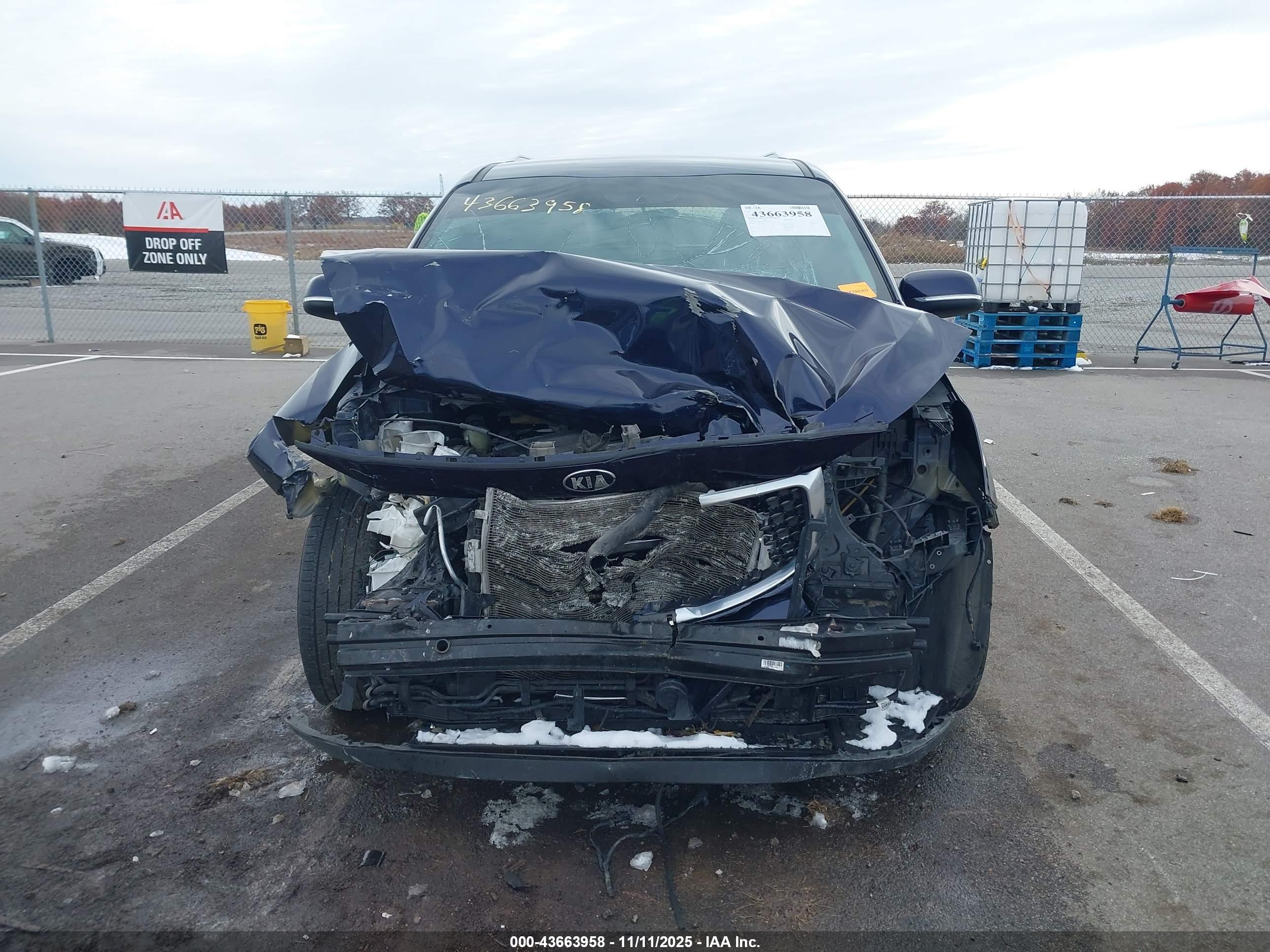 KIA SEDONA image 6