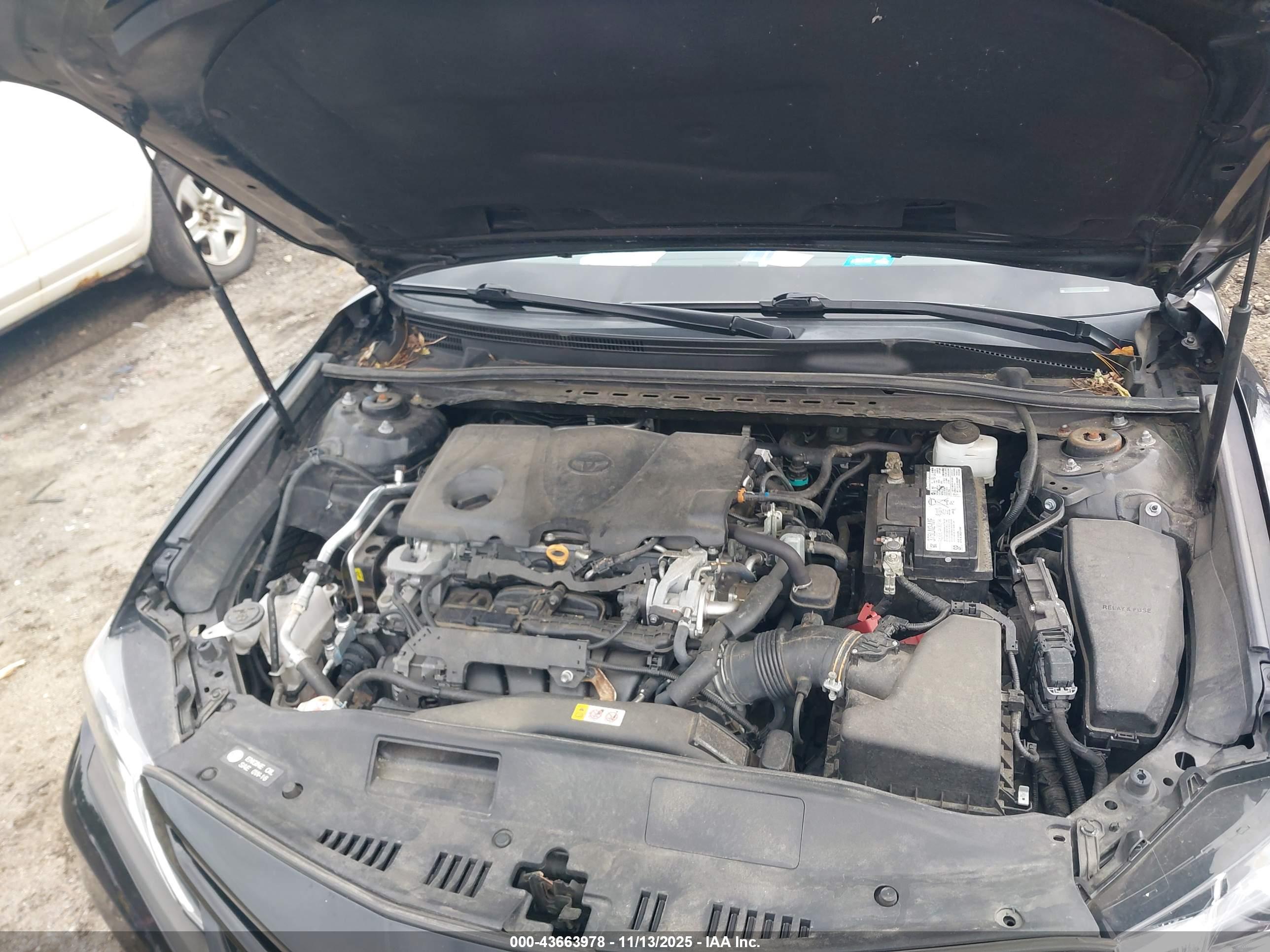 TOYOTA CAMRY image 10