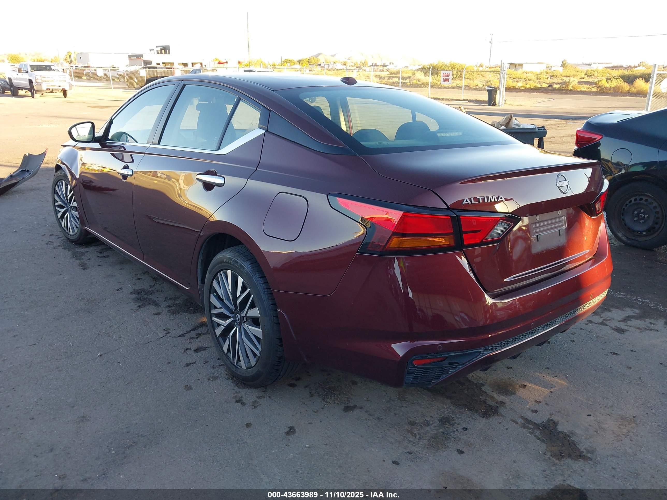 NISSAN ALTIMA image 3