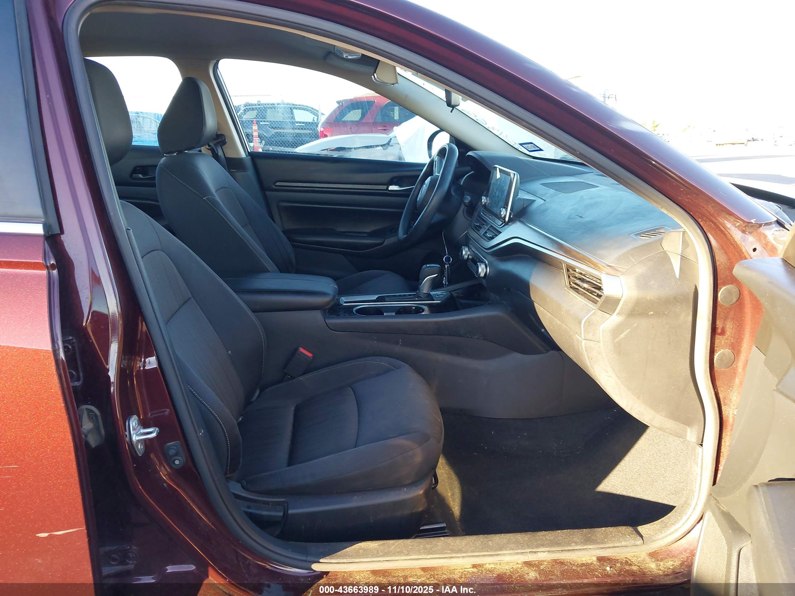 NISSAN ALTIMA image 5