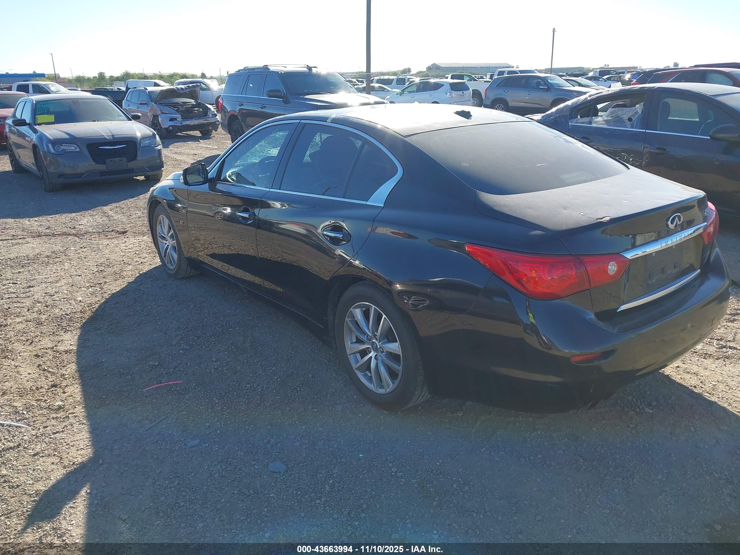 INFINITI Q50 image 3