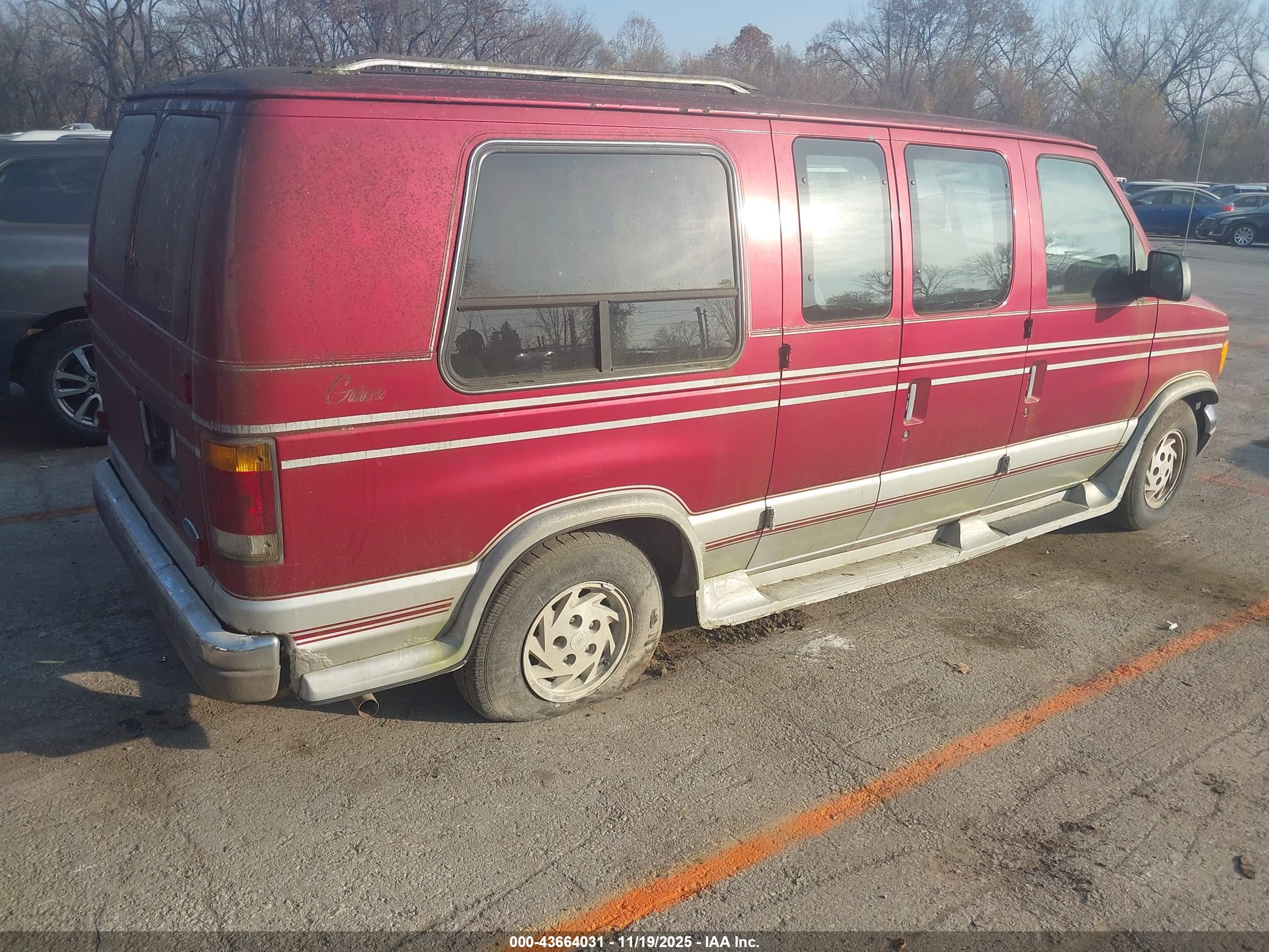 FORD ECONOLINE image 4